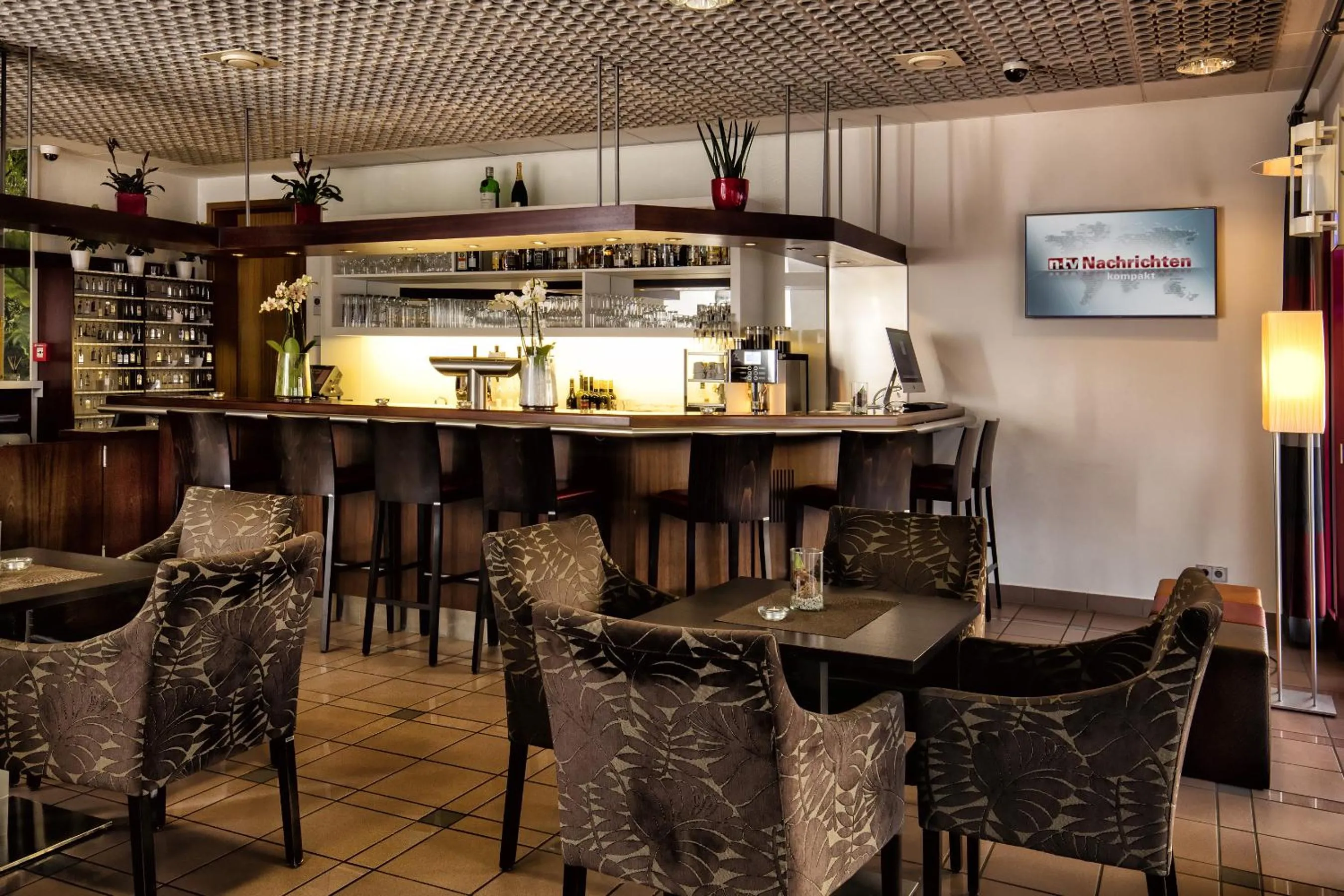 Lobby or reception in DOBLERGREEN Hotel Stuttgart-Gerlingen