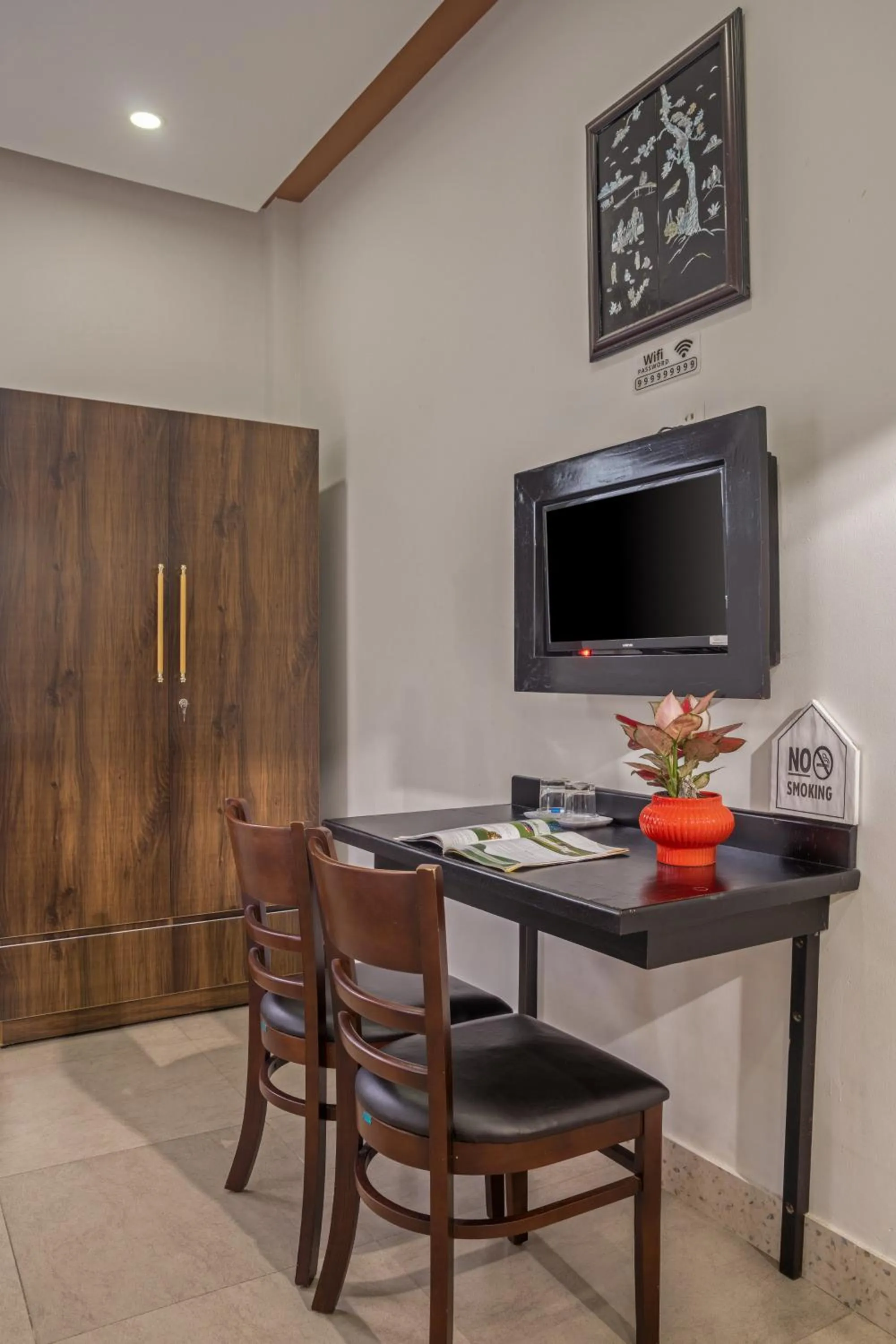 TV and multimedia in Bo Bo Homestay Hoi An