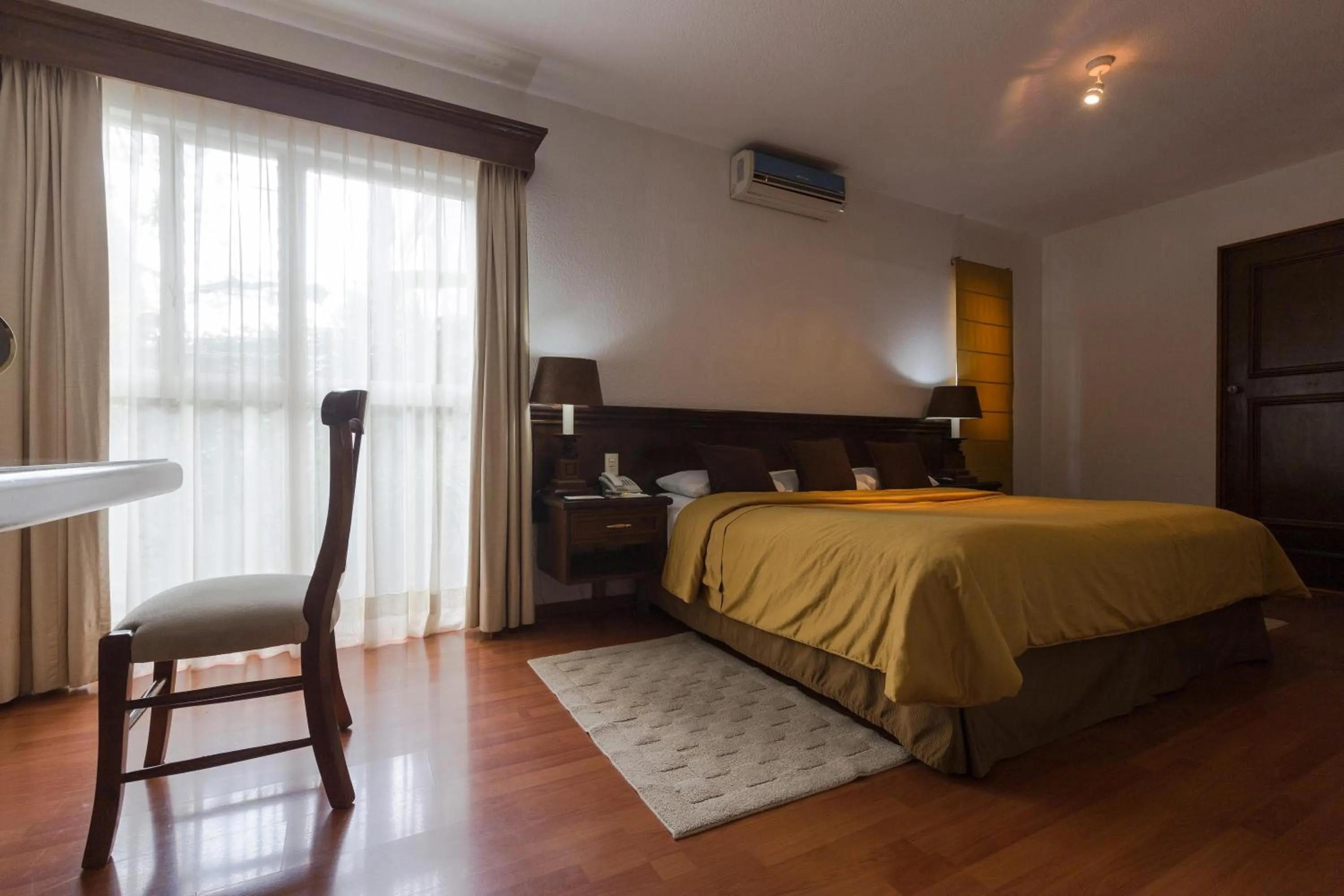 Bedroom, Bed in Casa de la Loma