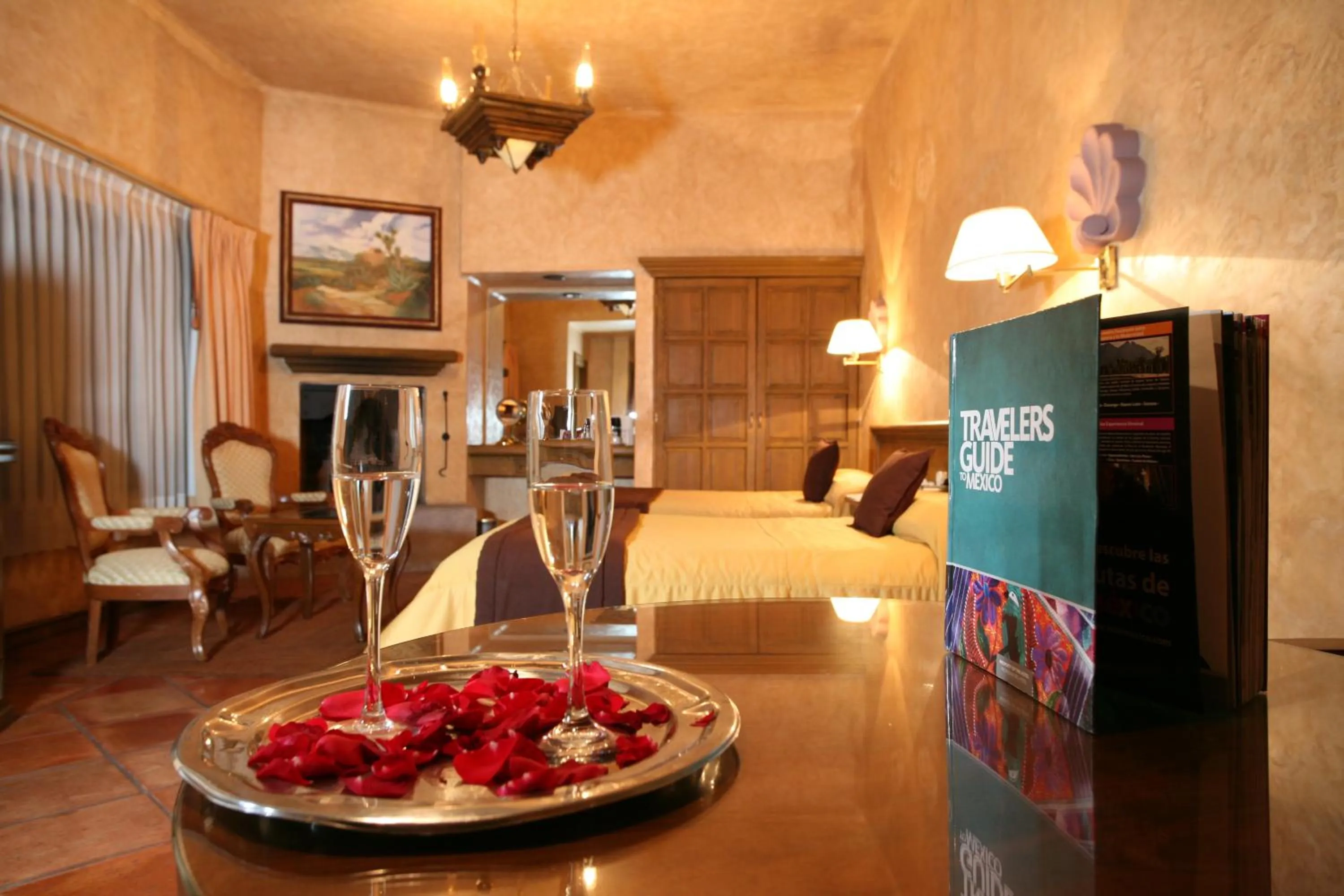 Photo of the whole room in Casa de la Loma