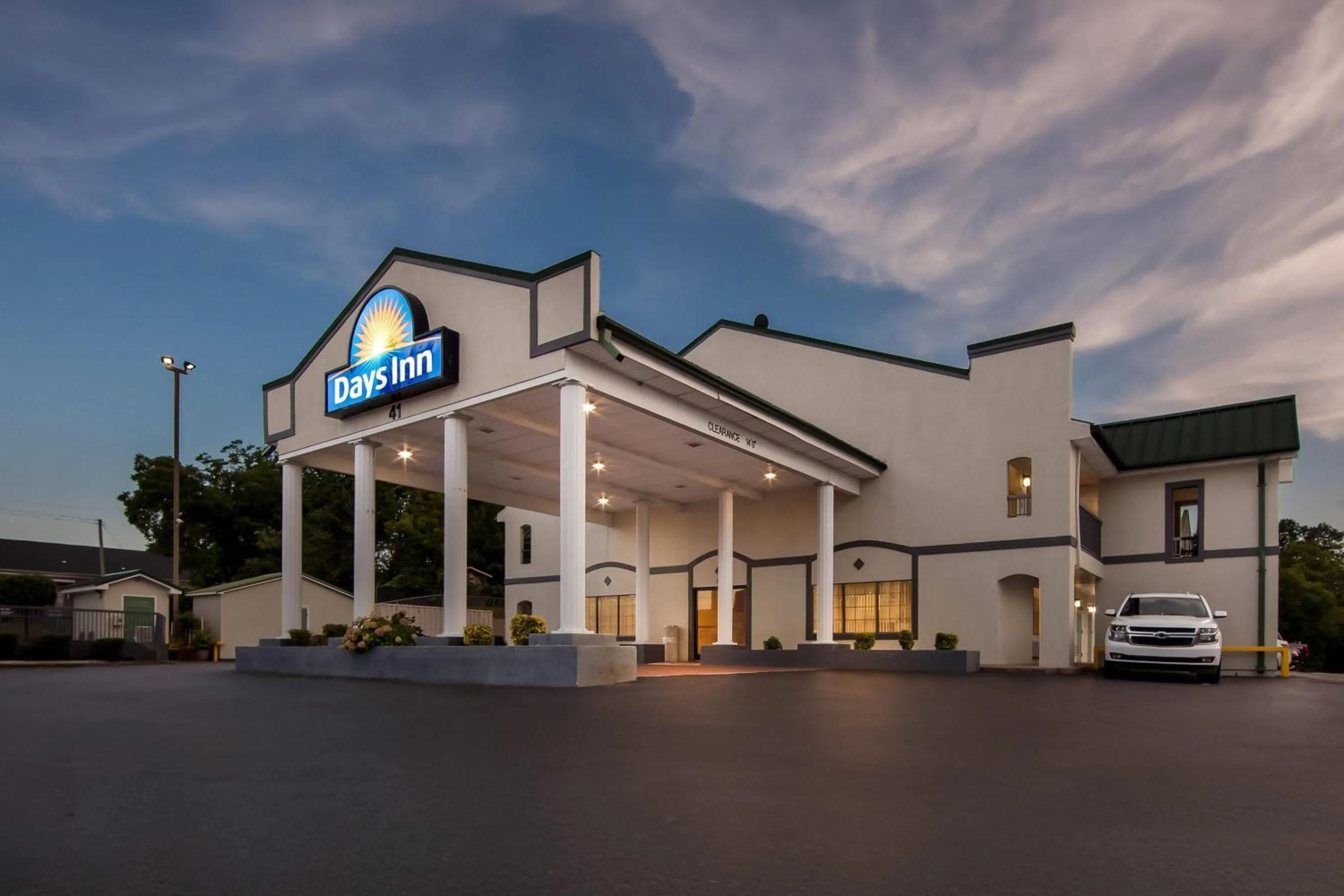 Property building in Days Inn by Wyndham Lexington