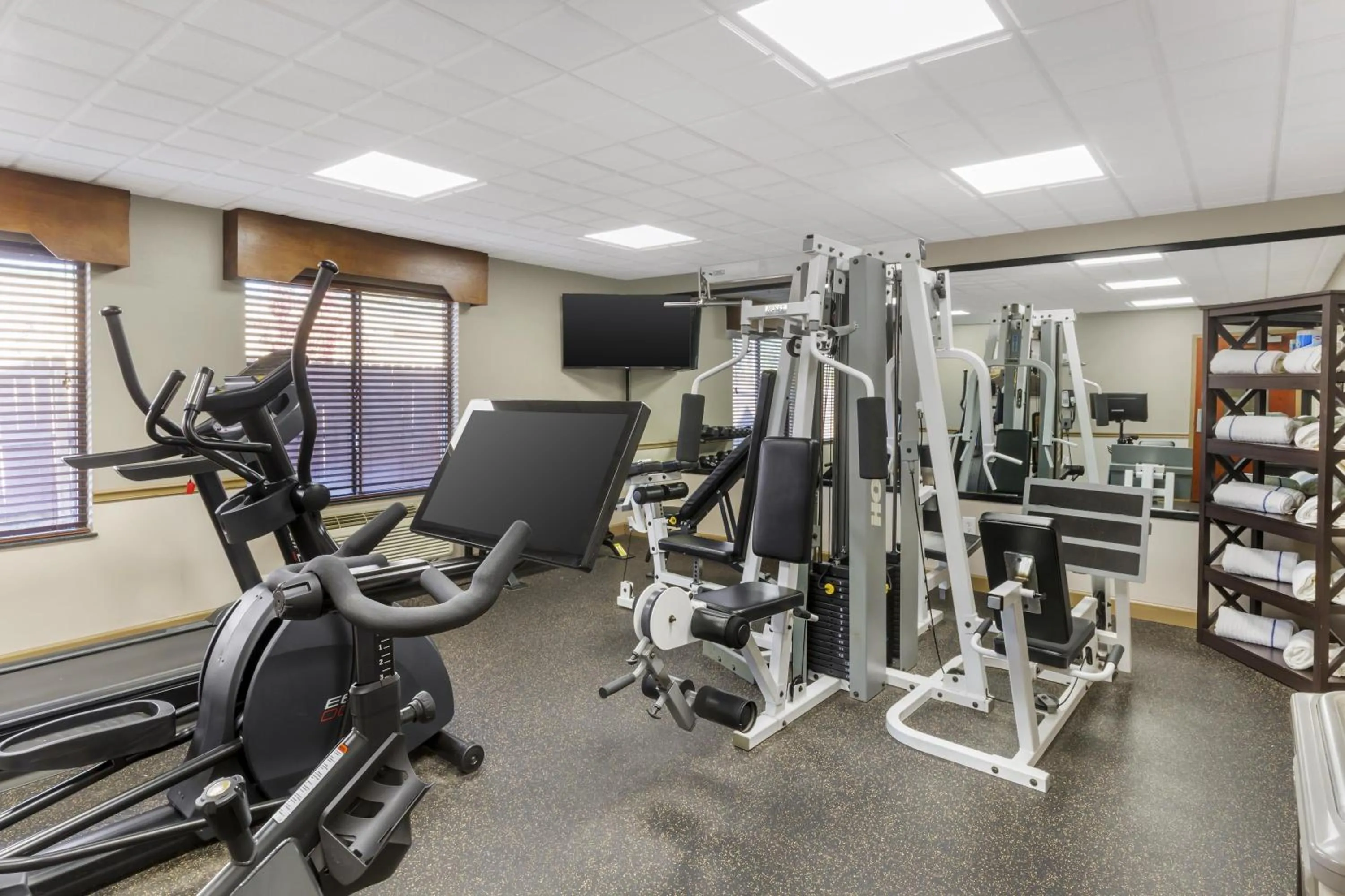 Fitness centre/facilities in Best Western Plus Suites Greenville