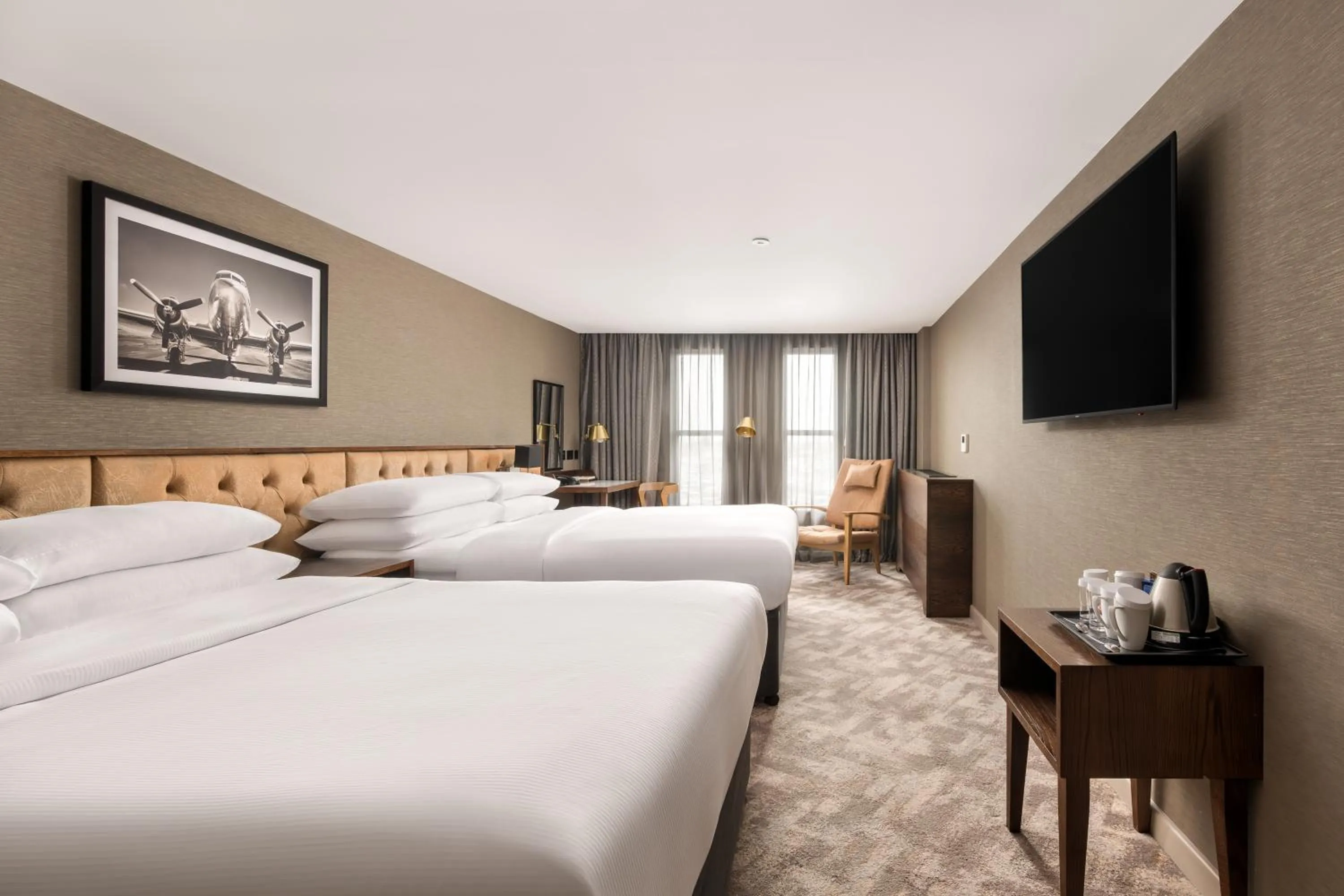 Bedroom, Bed in DoubleTree by Hilton Hotel Newcastle International Airport