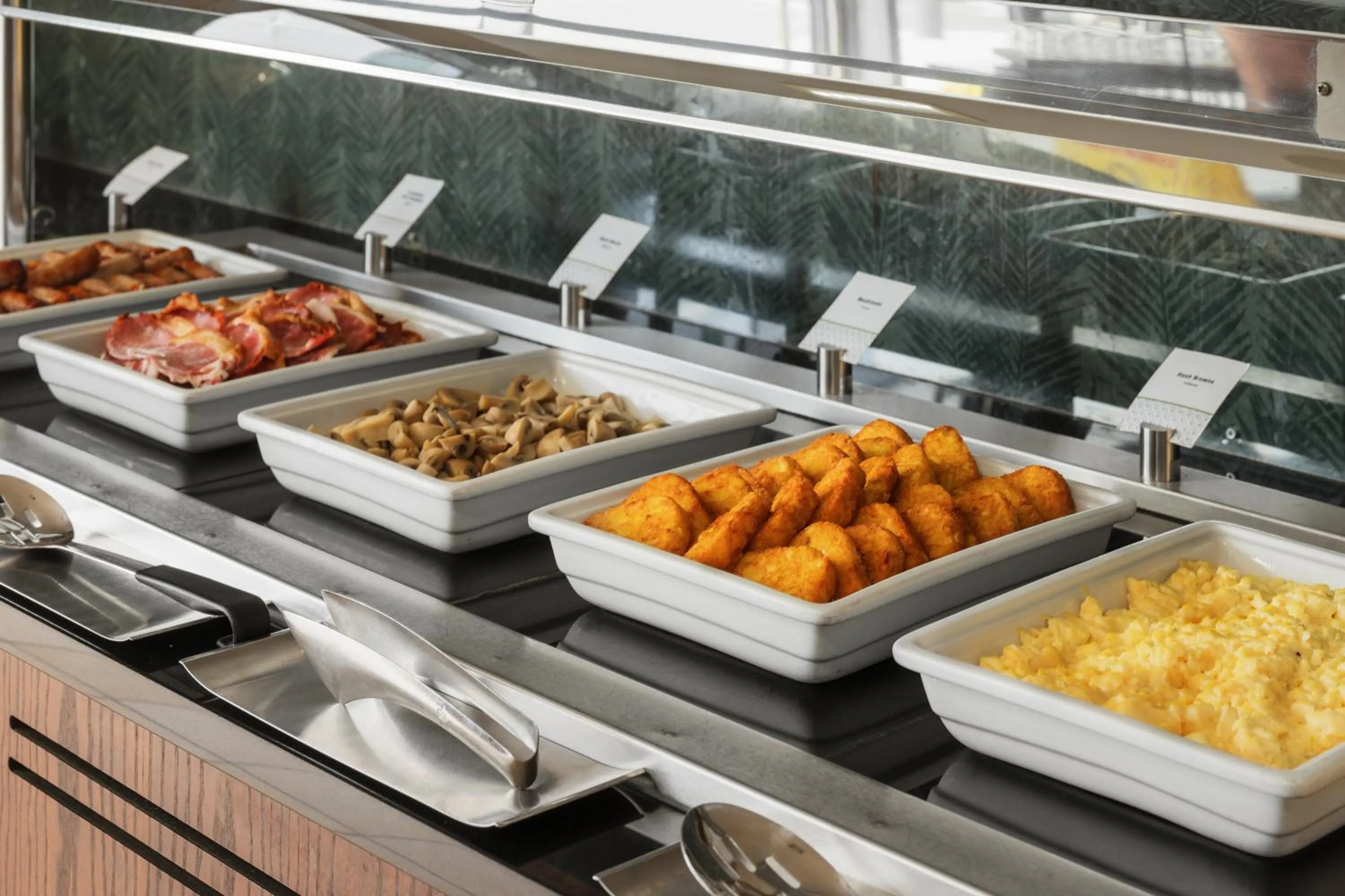 Breakfast in DoubleTree by Hilton Hotel Newcastle International Airport