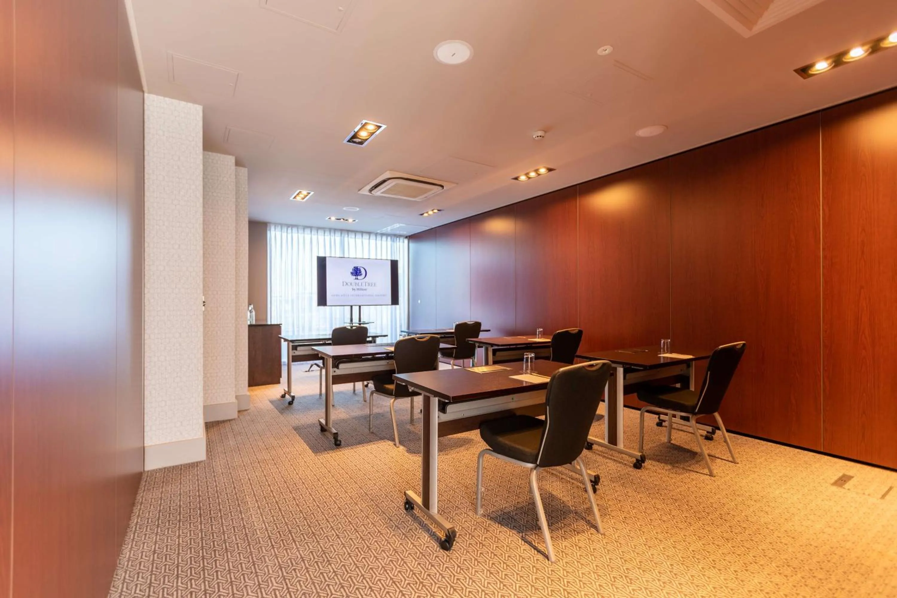 Meeting/conference room in DoubleTree by Hilton Hotel Newcastle International Airport