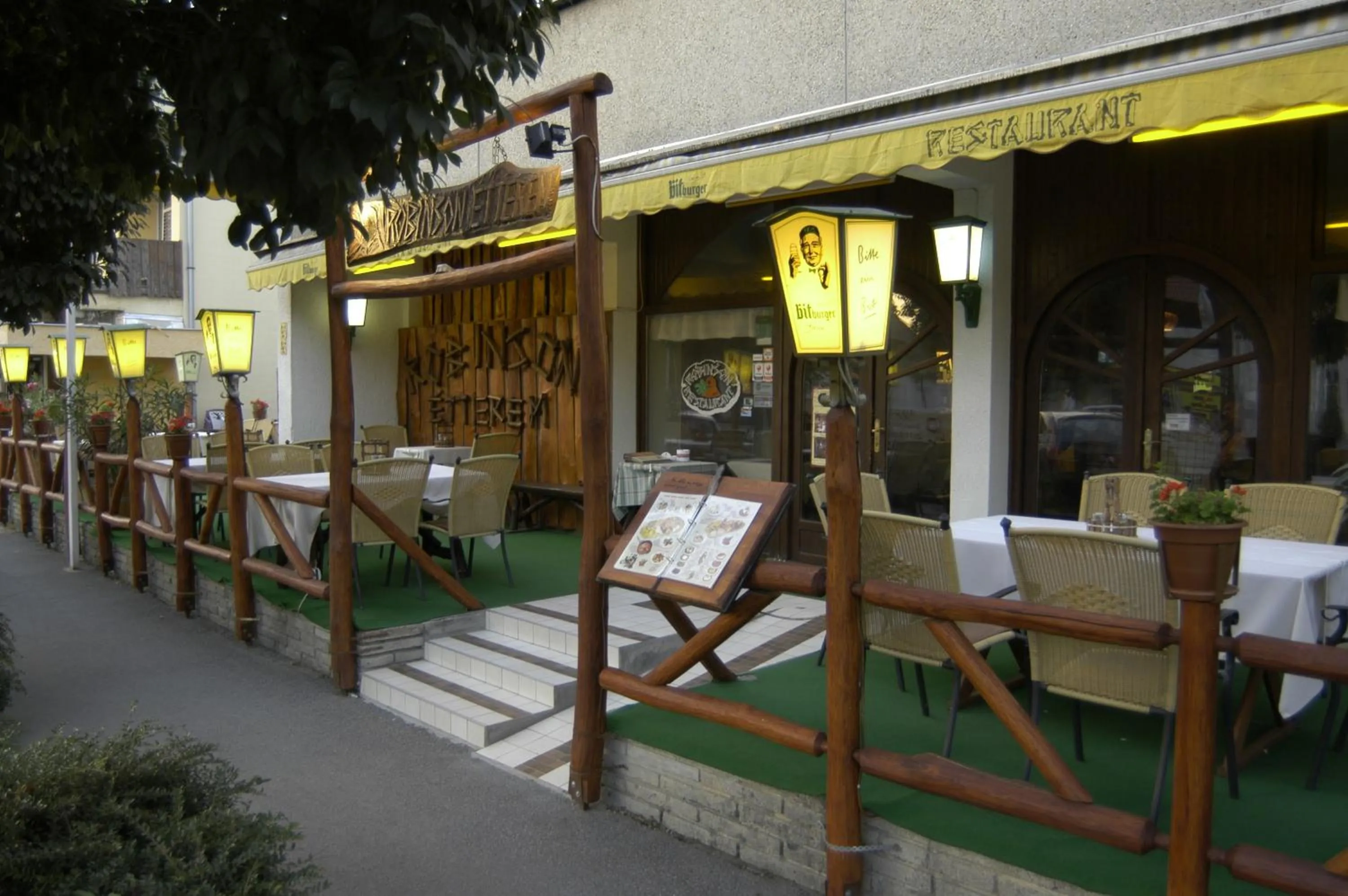 Restaurant/places to eat in A Mecsek Gyöngye Apartmanhaz