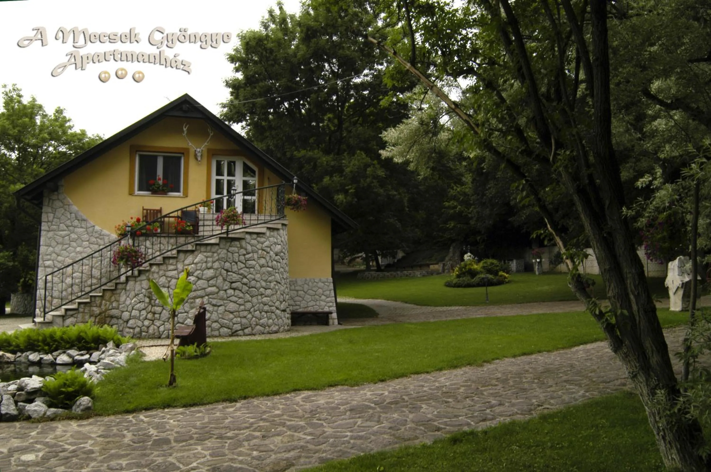 Property building in A Mecsek Gyöngye Apartmanhaz