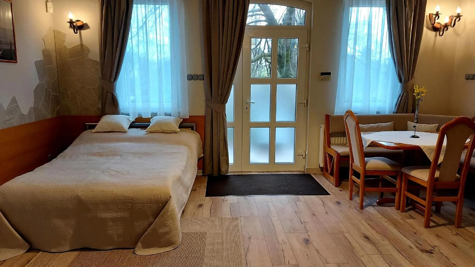 Bed in A Mecsek Gyöngye Apartmanhaz