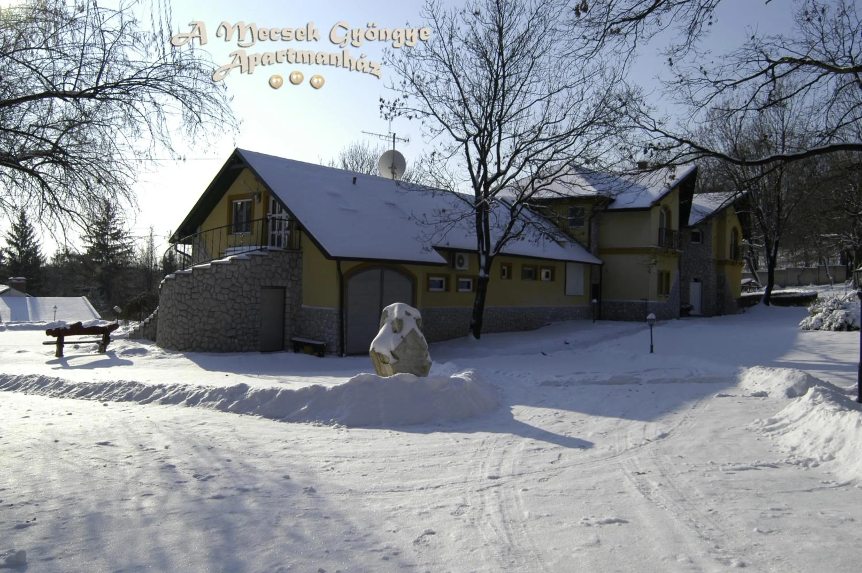 Property building in A Mecsek Gyöngye Apartmanhaz