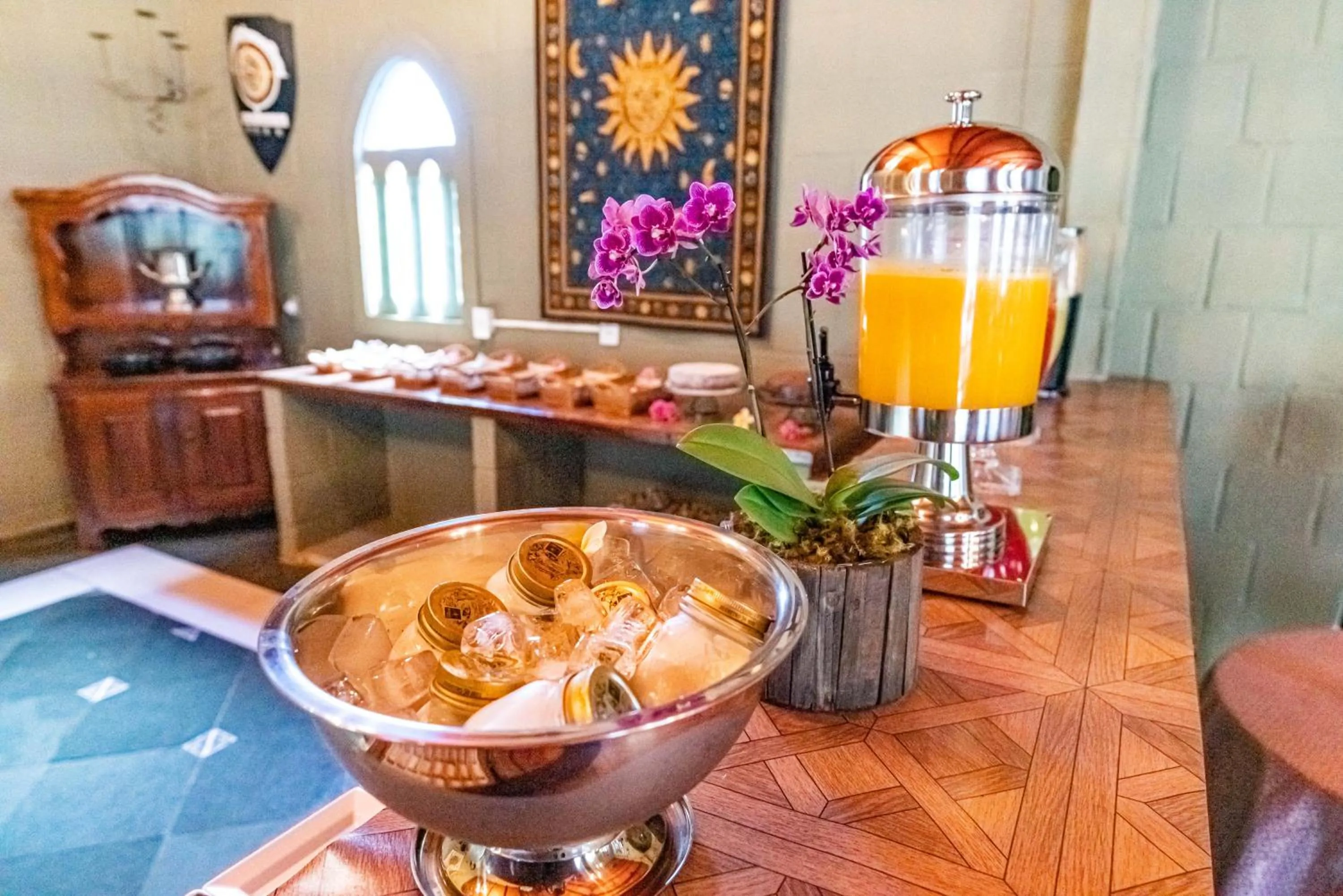 Continental breakfast in Pousada Camelot Inn