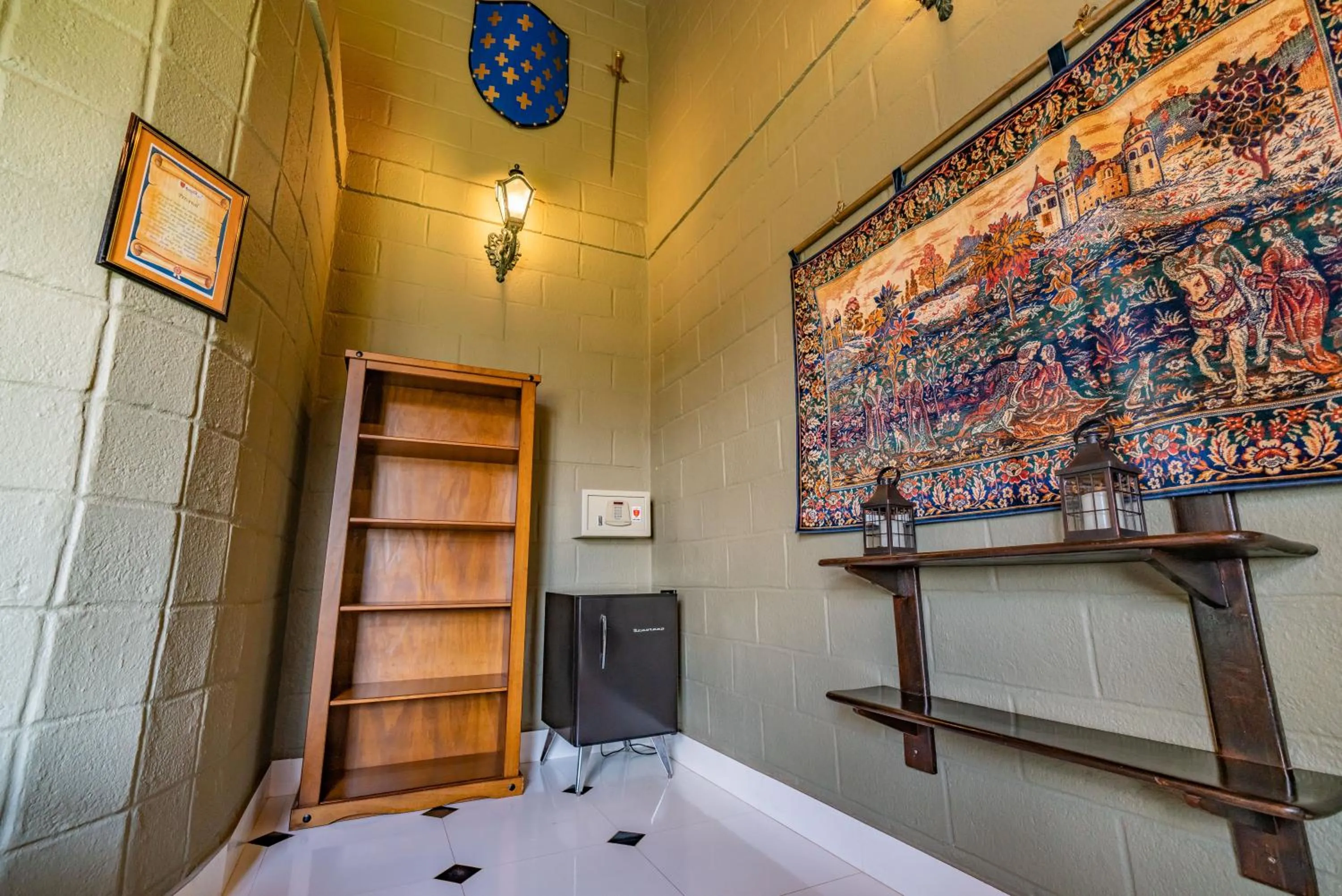 Decorative detail in Pousada Camelot Inn