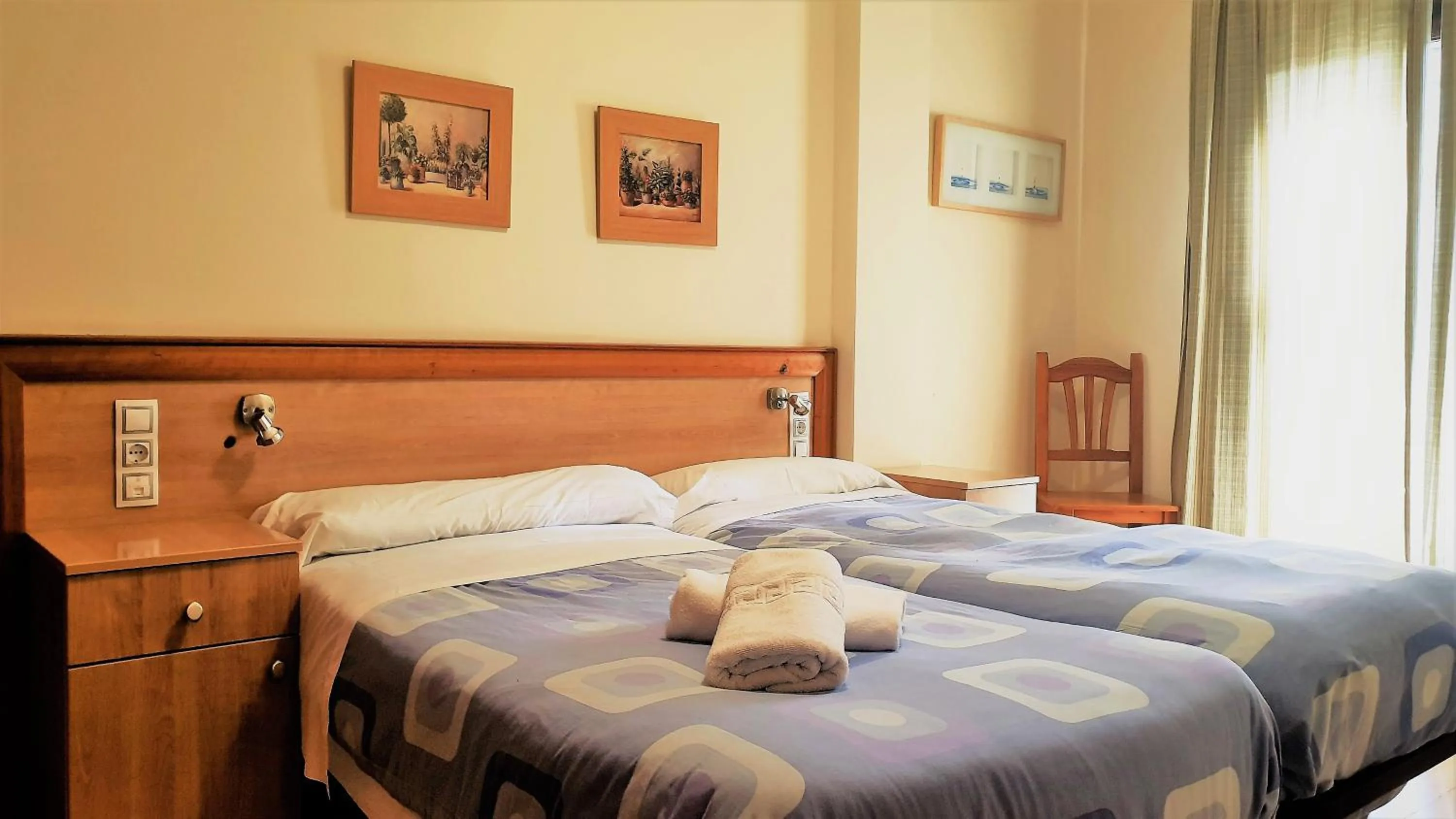 Bed in TODOSIERRANEVADA ZONA BAJA - MONTBLANC VISTAS A LA MONTANA - Junto a los Telecabinas