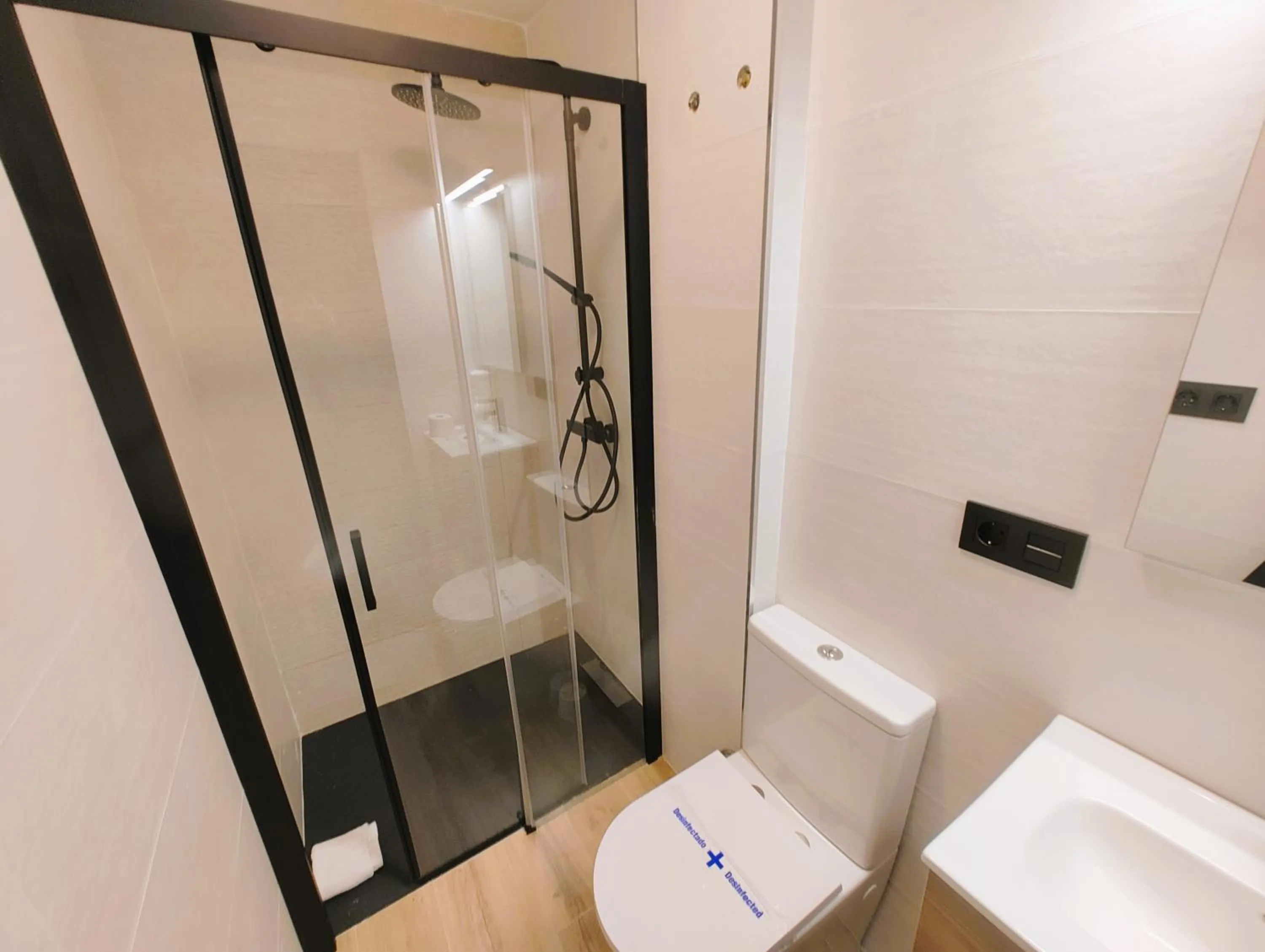 TODOSIERRANEVADA ZONA BAJA - MONTBLANC VISTAS A LA MONTANA - Junto a los Telecabinas