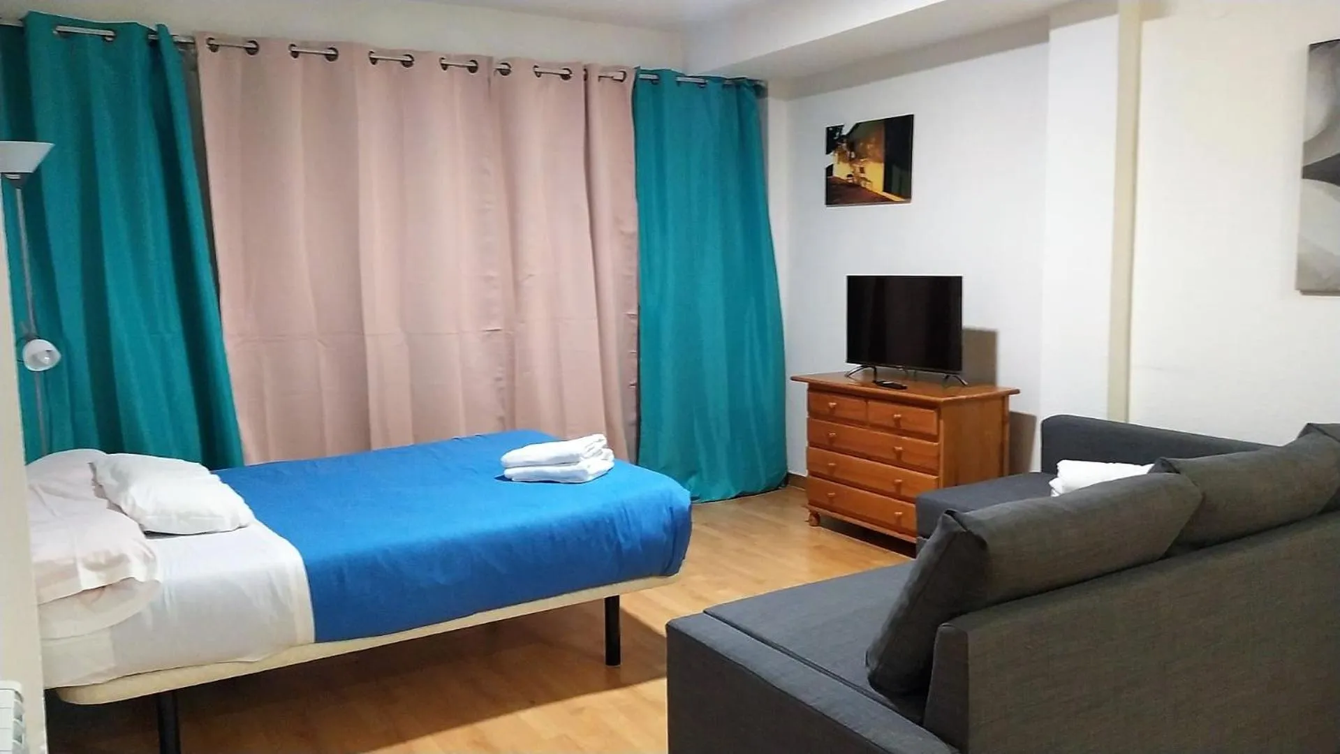 Bed in TODOSIERRANEVADA ZONA BAJA - MONTBLANC VISTAS A LA MONTANA - Junto a los Telecabinas