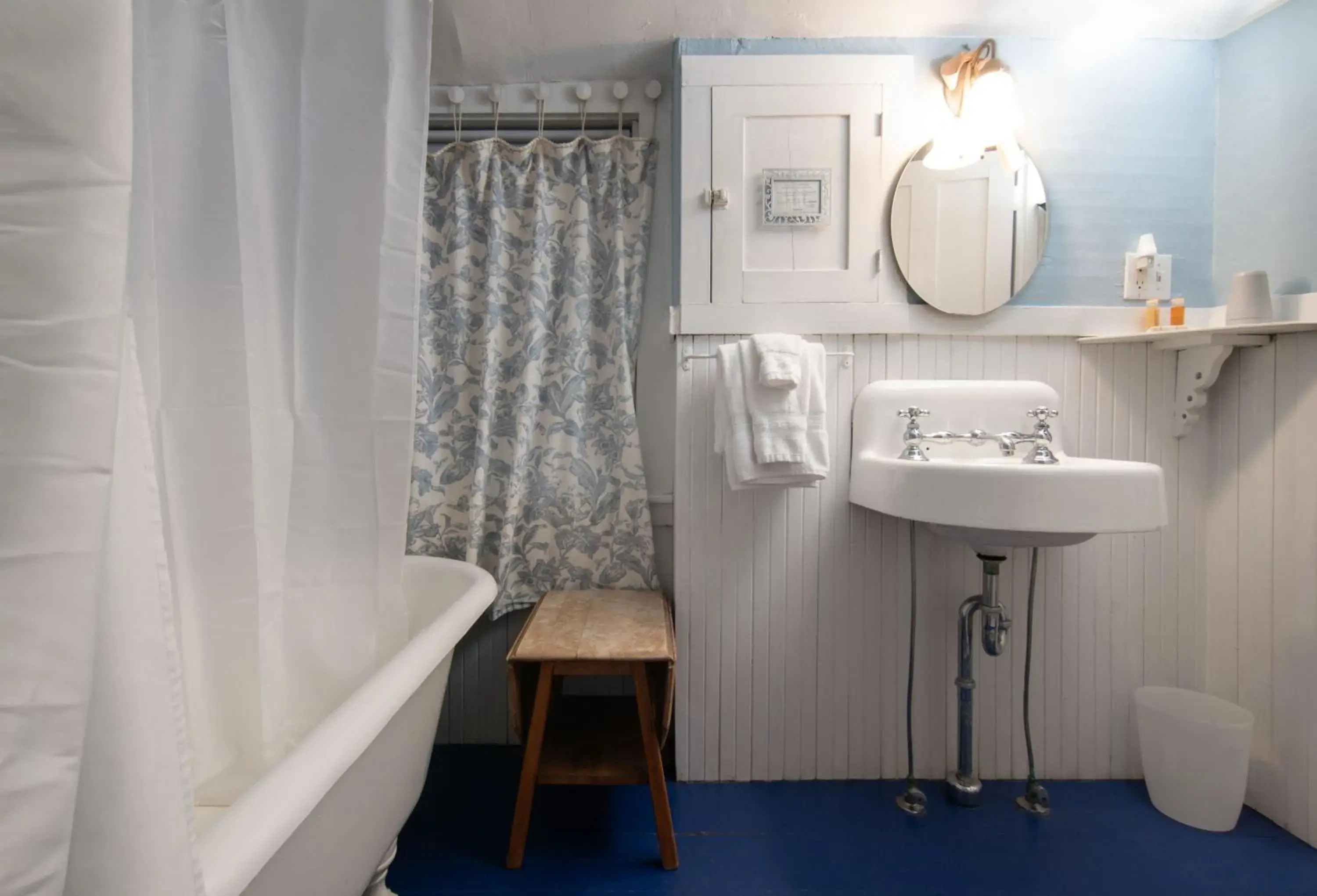 King Room in The Monadnock Inn King Room in The Monadnock Inn