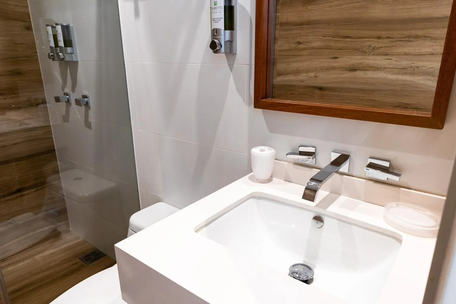 Toilet in Palmetto Hotel Business San Borja