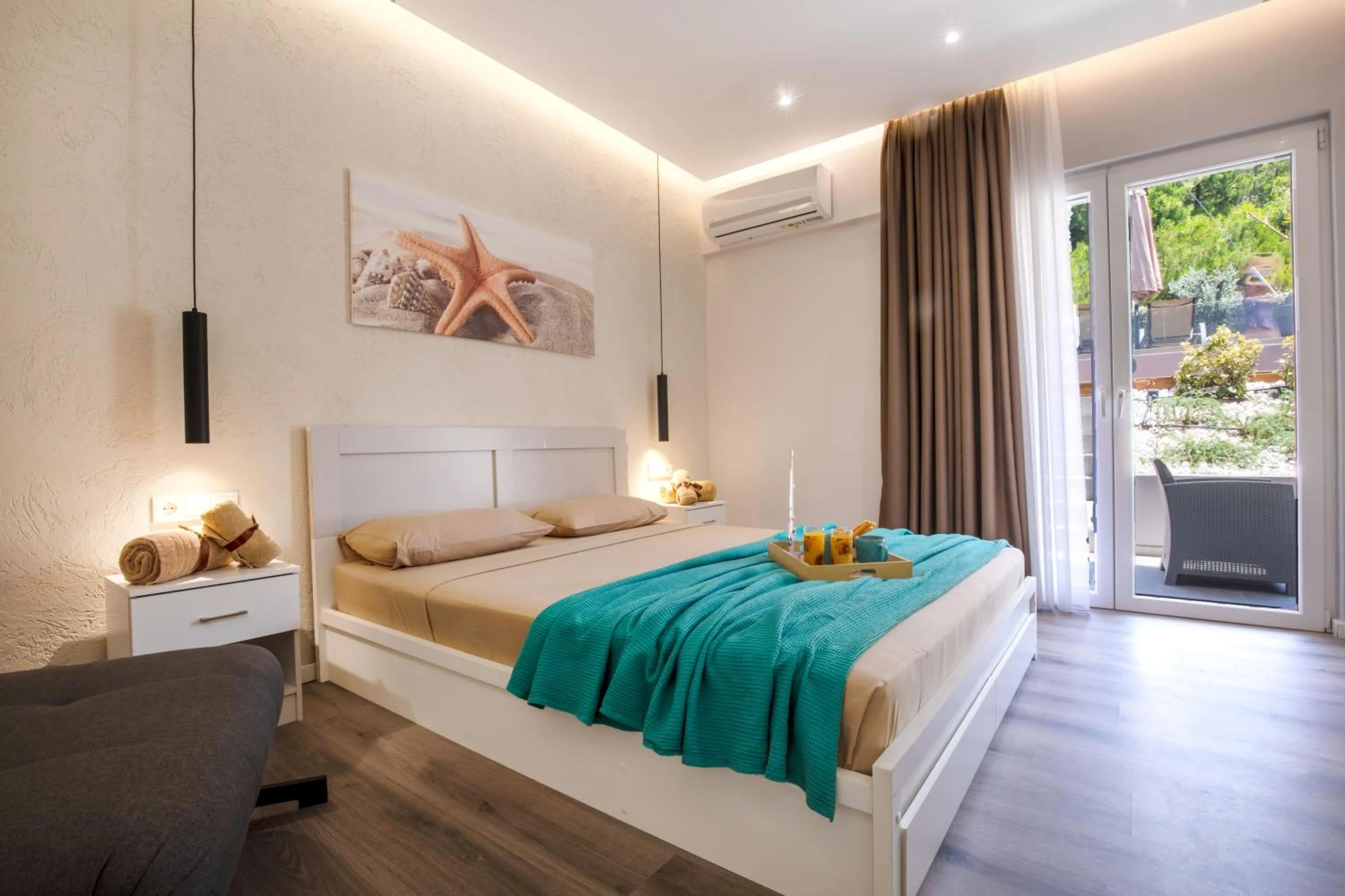 Bed in Akalli Studios