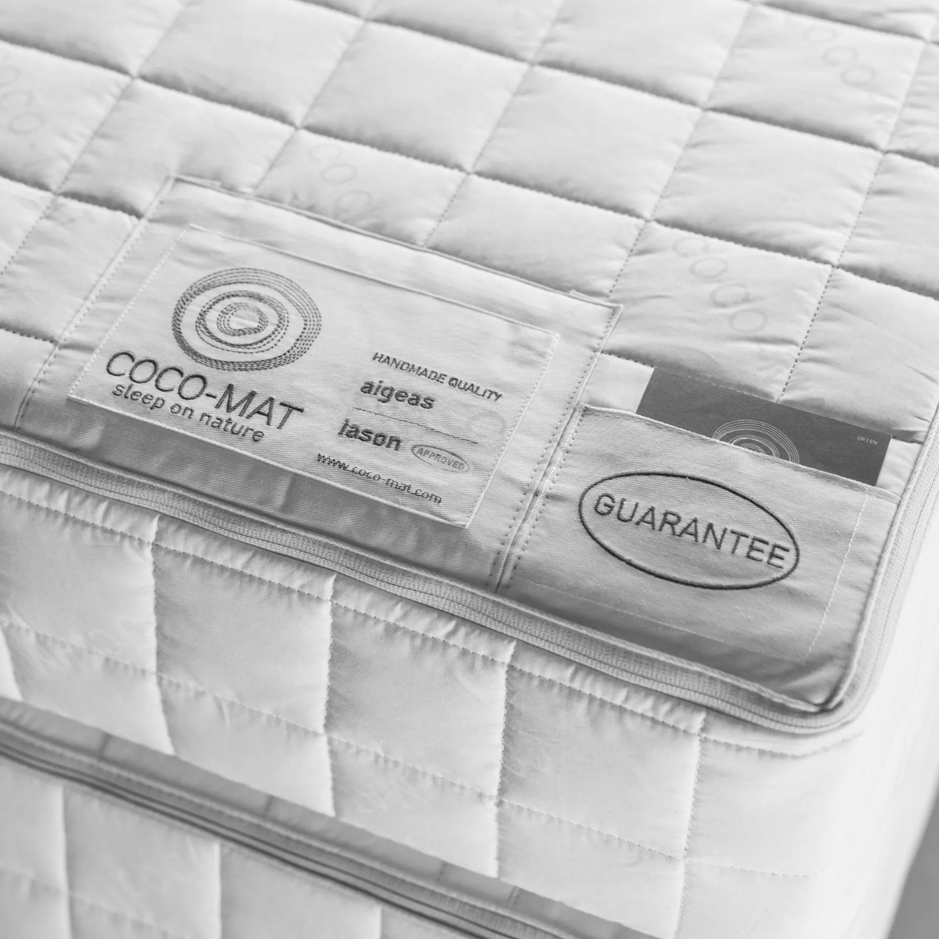 Bed in Akalli Studios