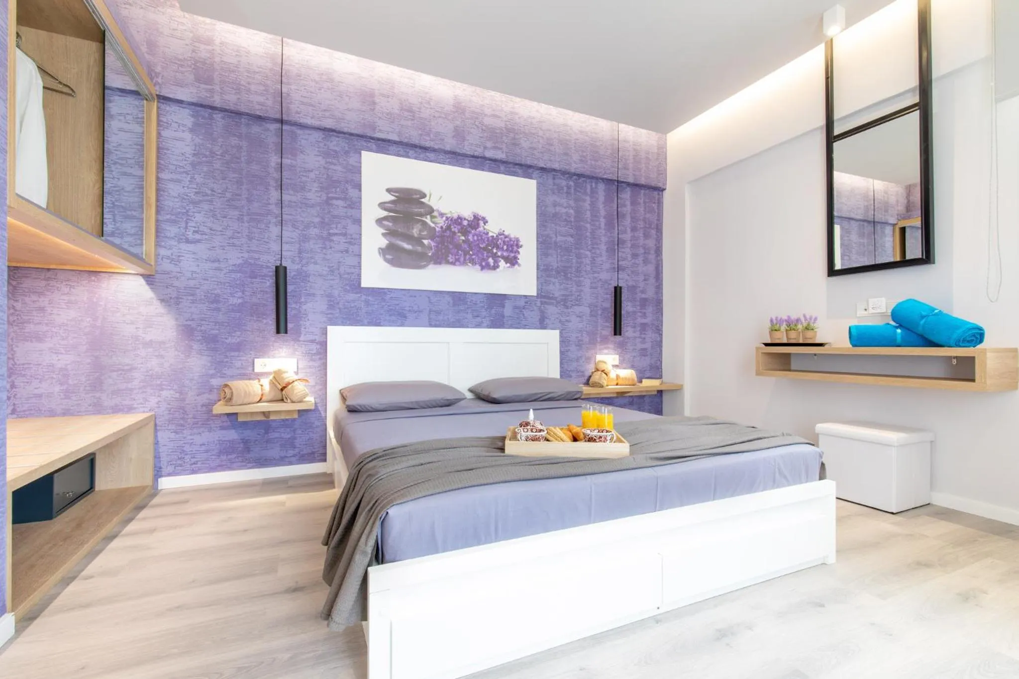 Photo of the whole room, Bed in Akalli Studios