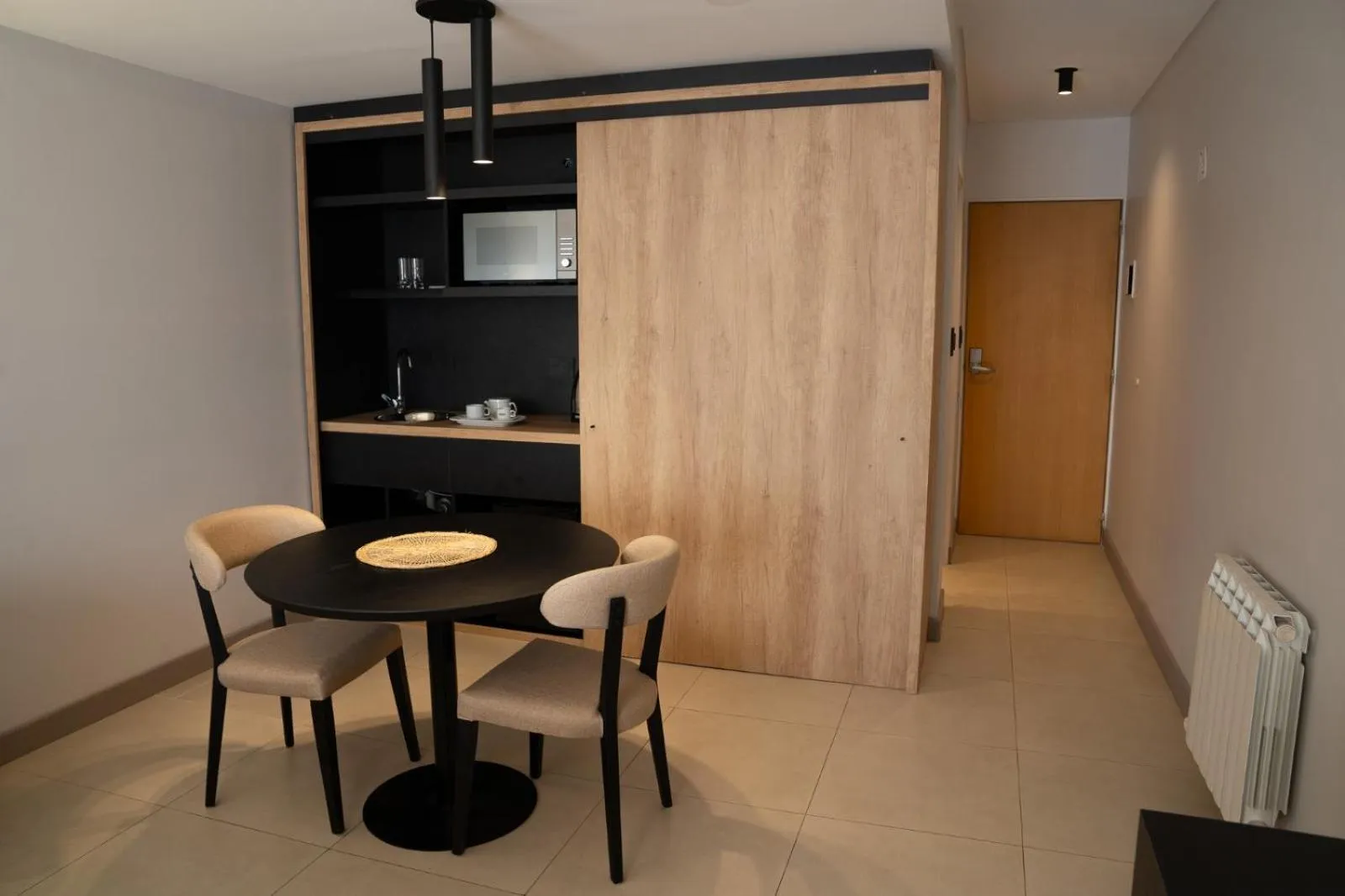 Area and facilities in Urbana Suites