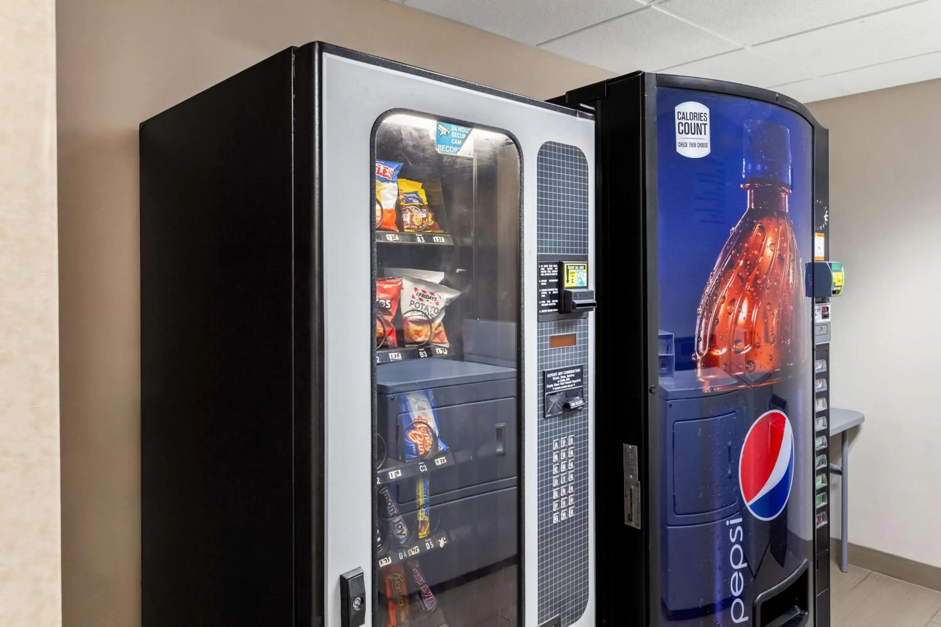 Property building in SureStay by Best Western Grayson