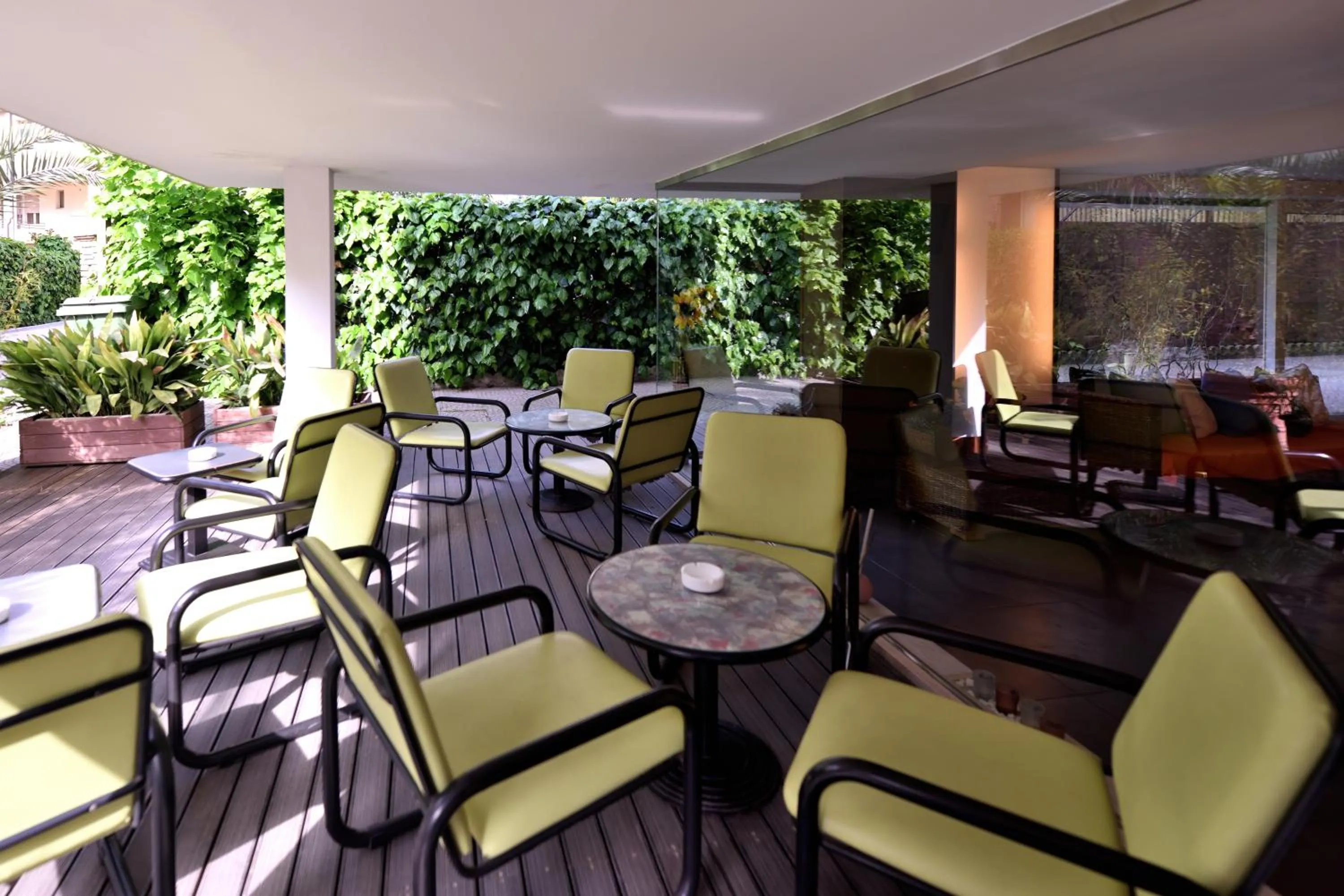 Communal lounge/ TV room in Hotel Alaska