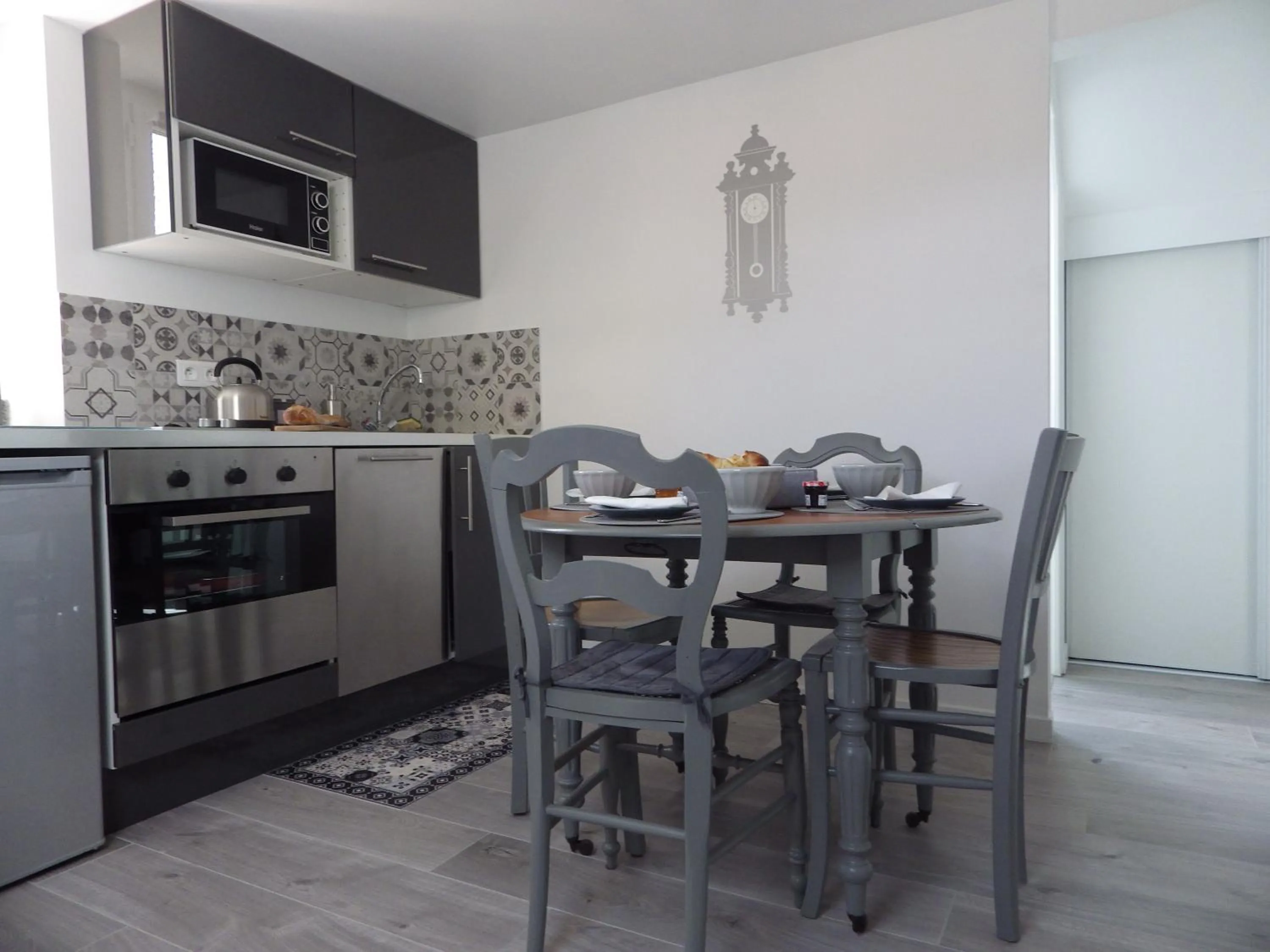 Kitchen or kitchenette in Les Tournelles