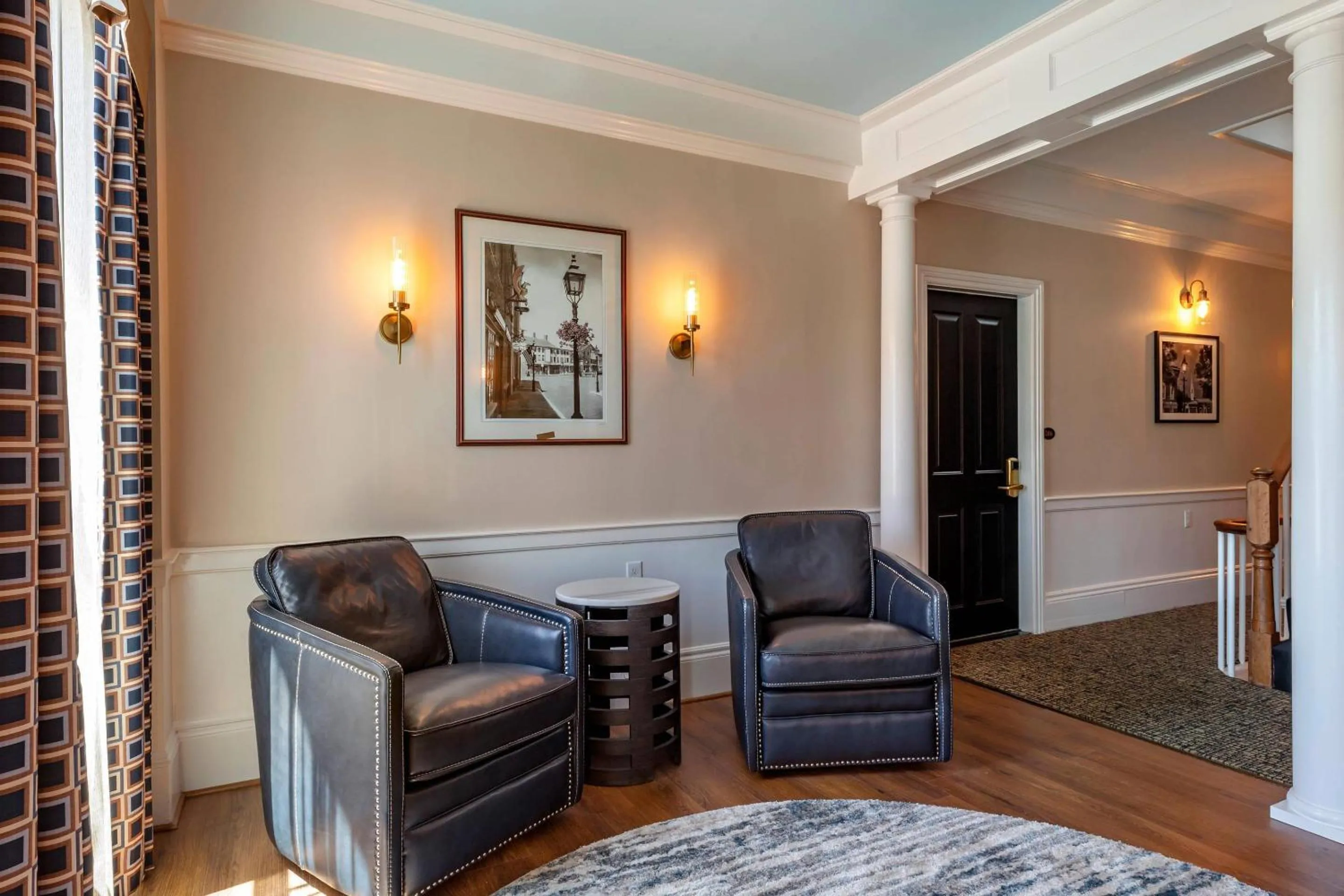 Lobby or reception in Essex Street Inn & Suites, an Ascend Collection Hotel