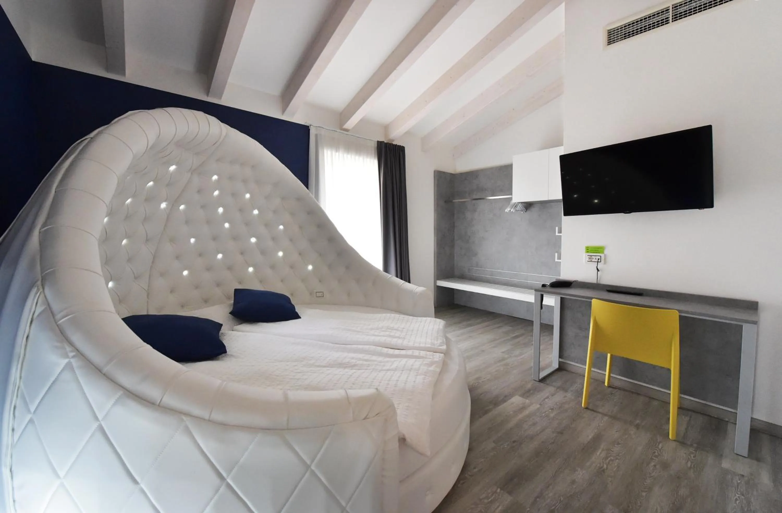Primavera ApartmentSuites