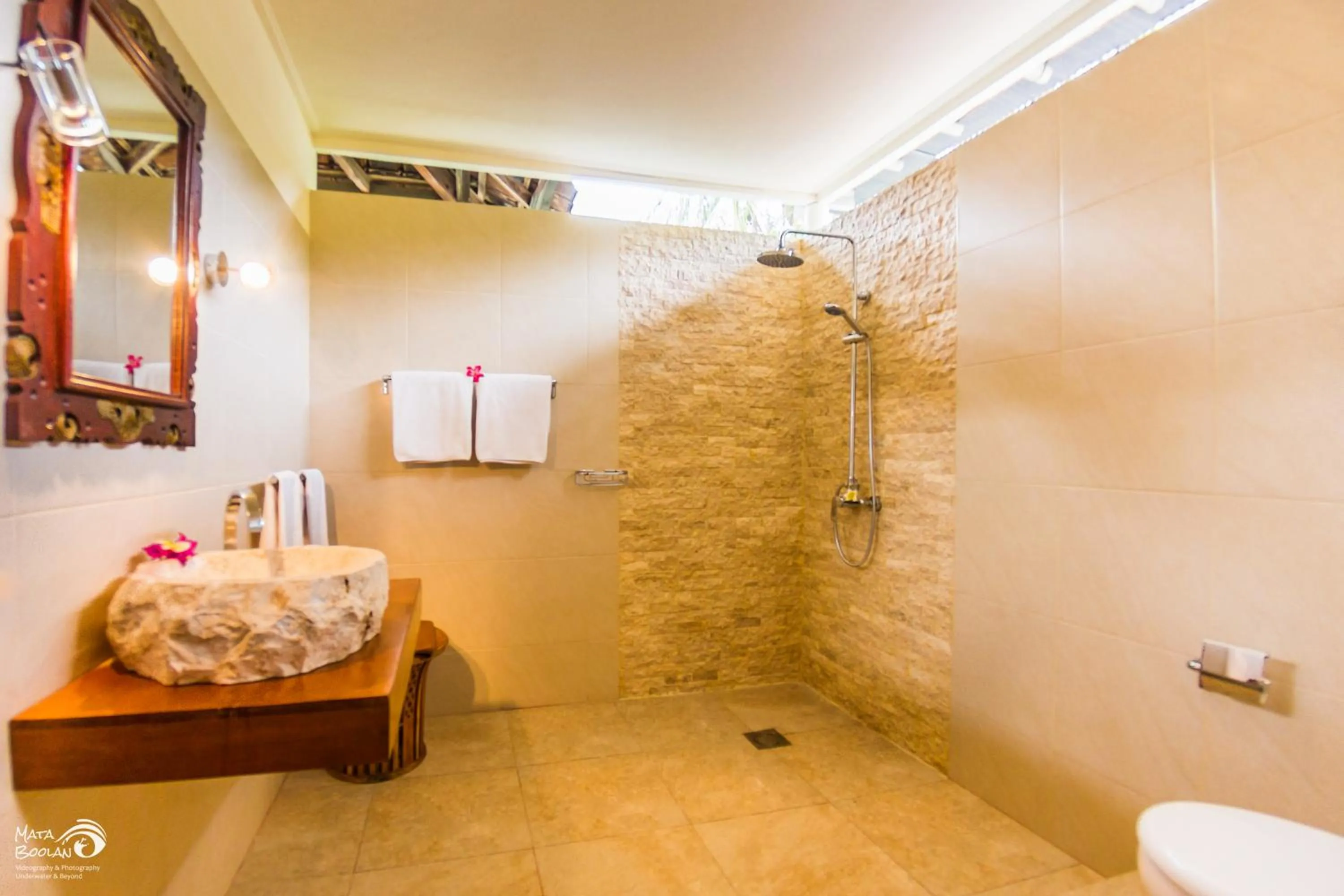 Bathroom in Rama Shinta Hotel Candidasa