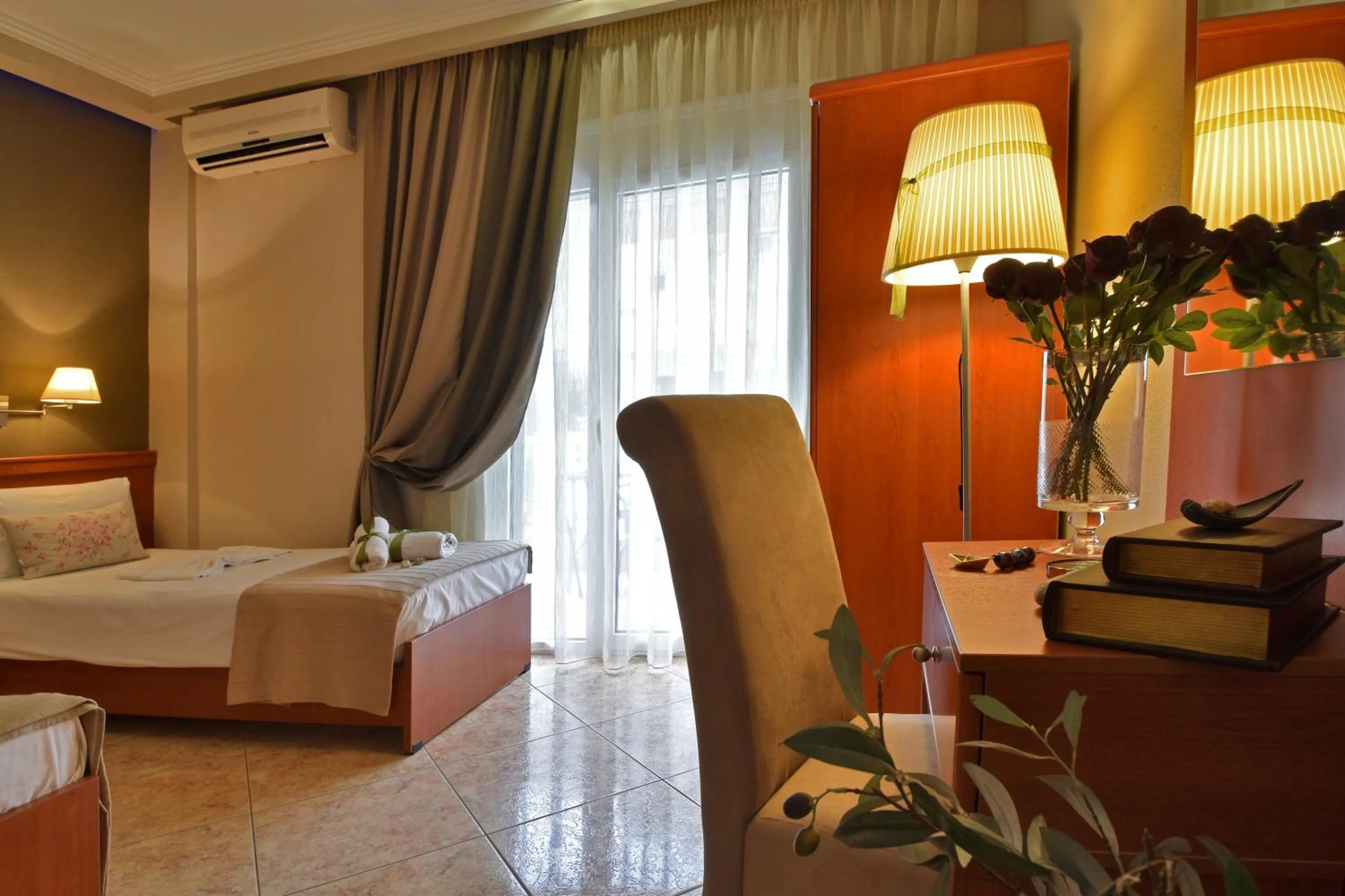 Bed in Epavlis Luxury apts