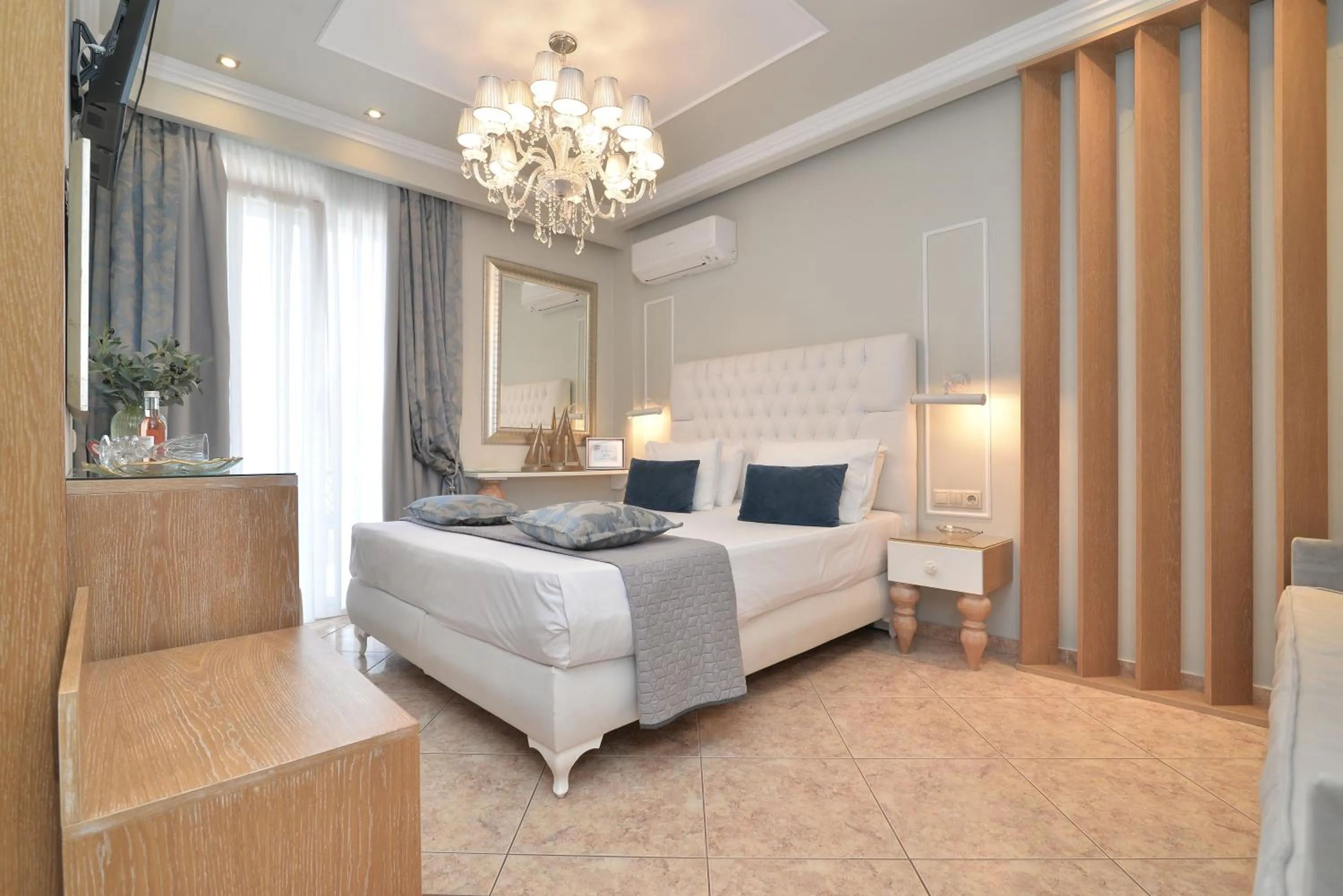 Bed in Epavlis Luxury apts