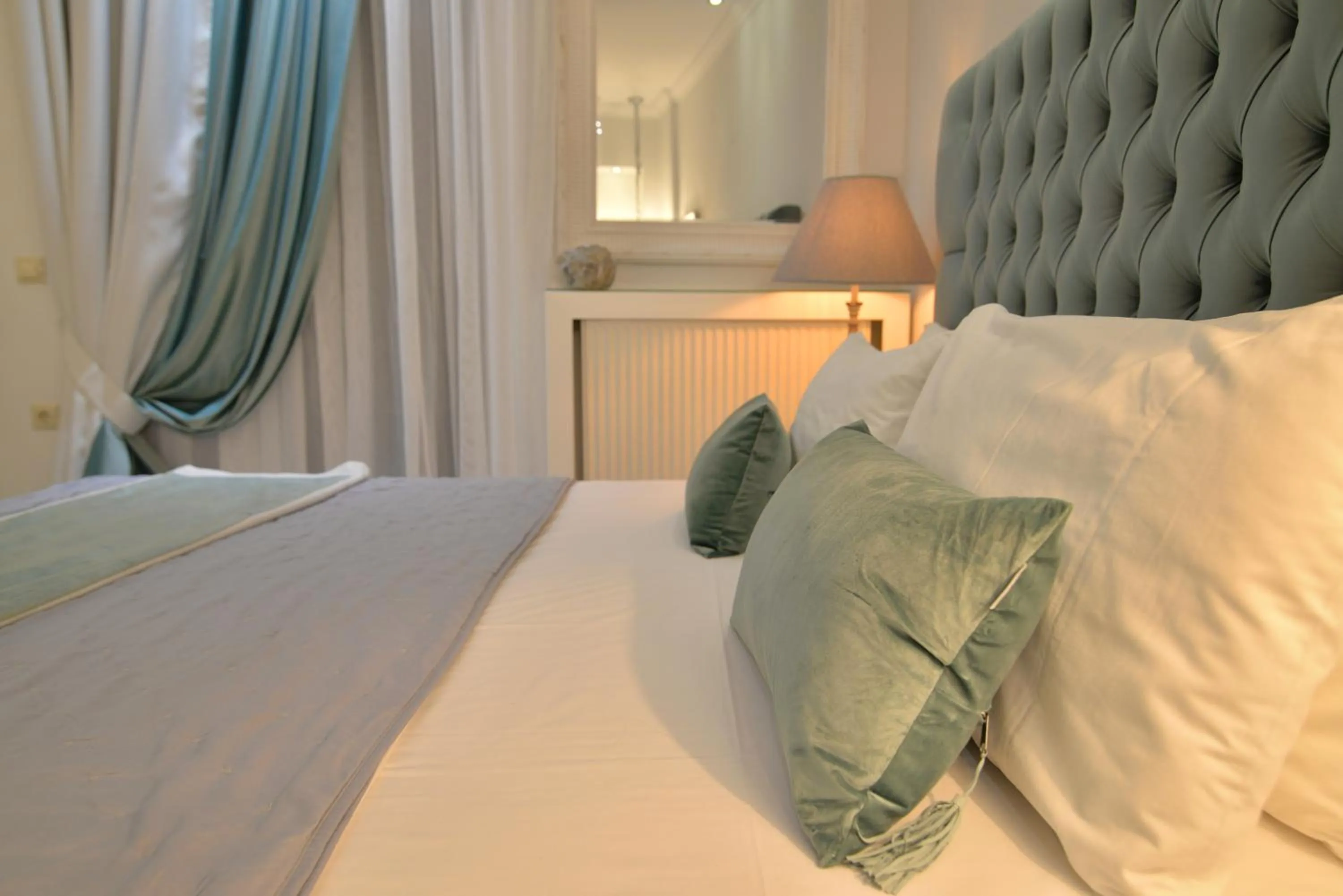 Bed in Epavlis Luxury apts