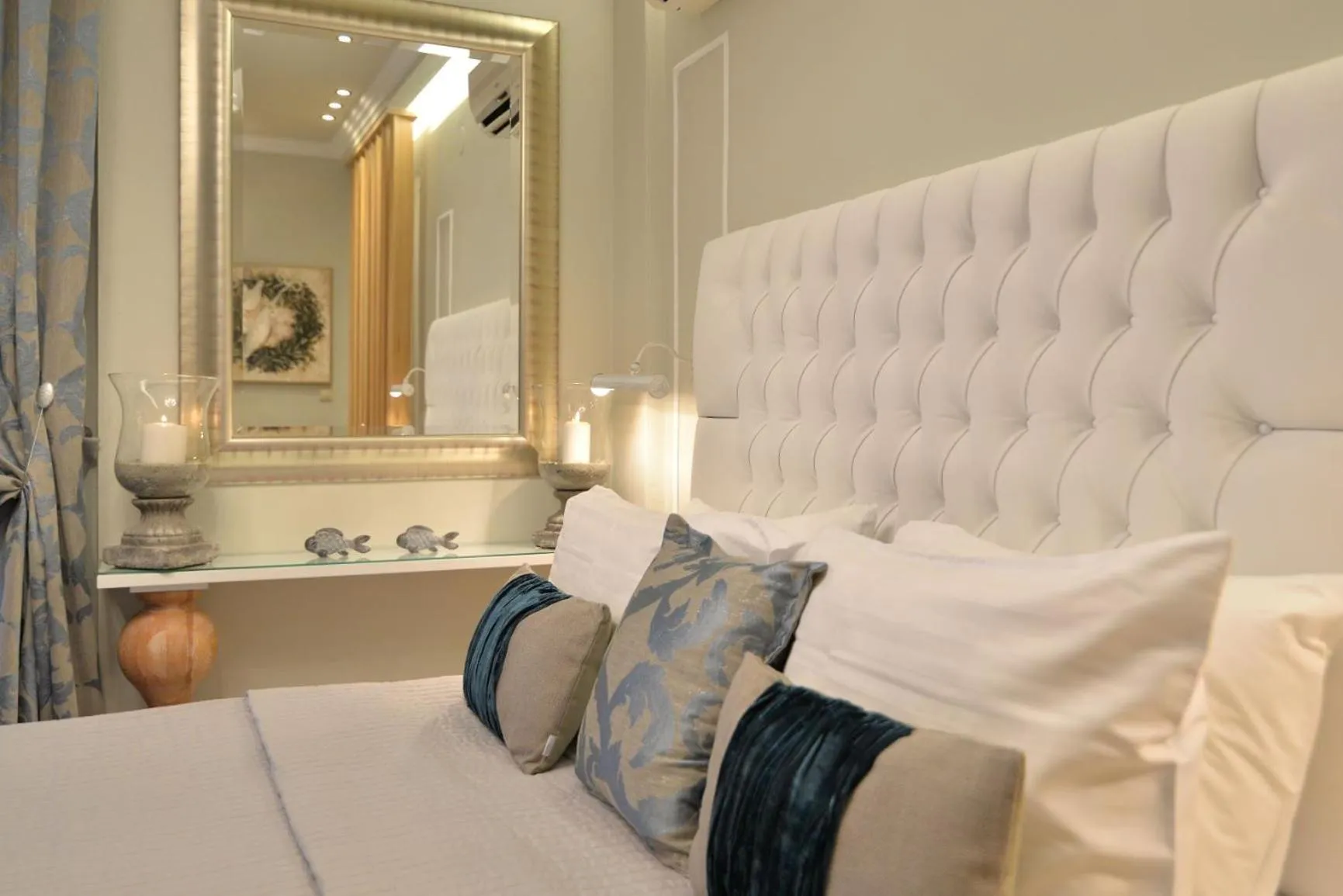 Bed in Epavlis Luxury apts