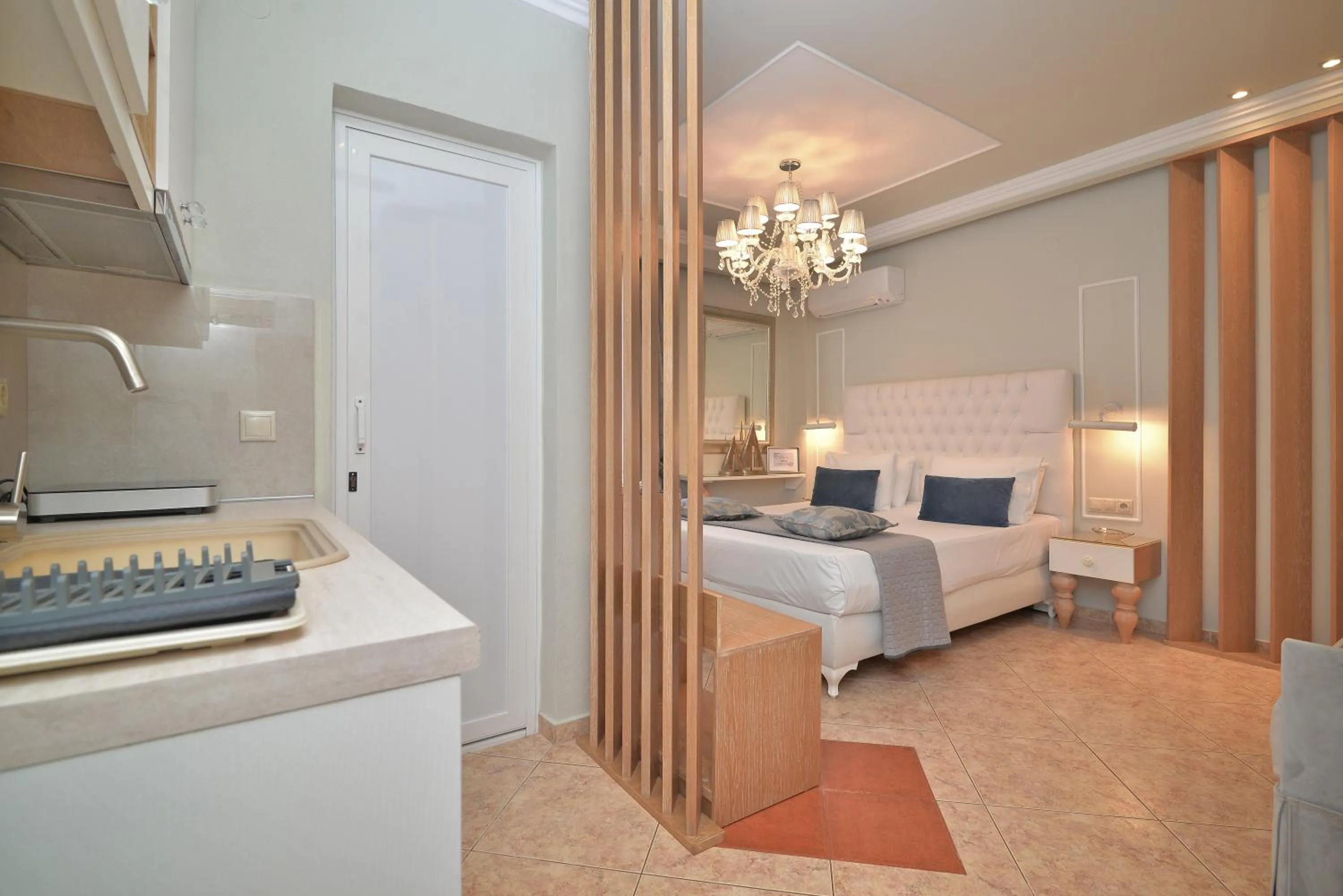 Bed in Epavlis Luxury apts