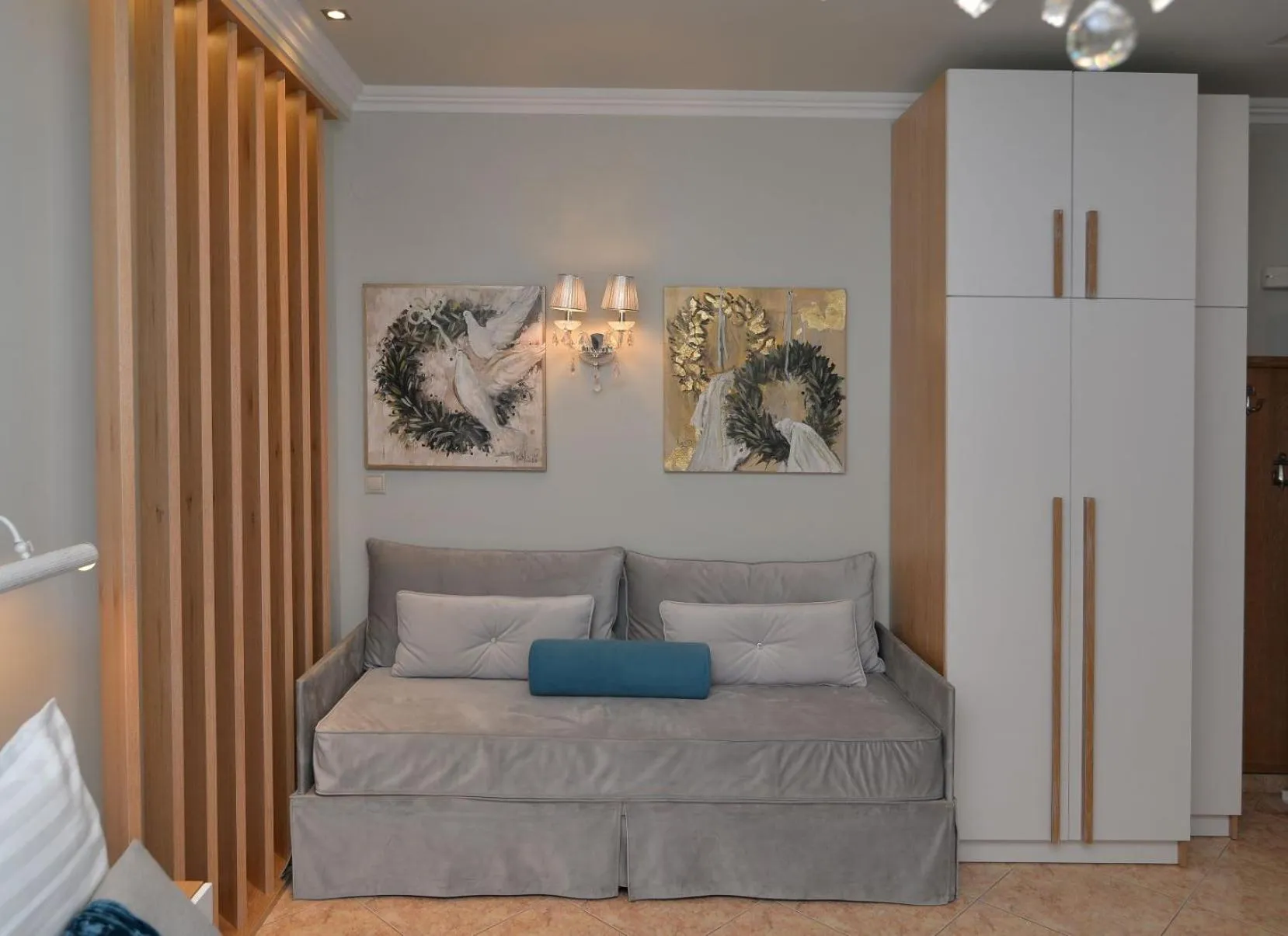 Bed in Epavlis Luxury apts