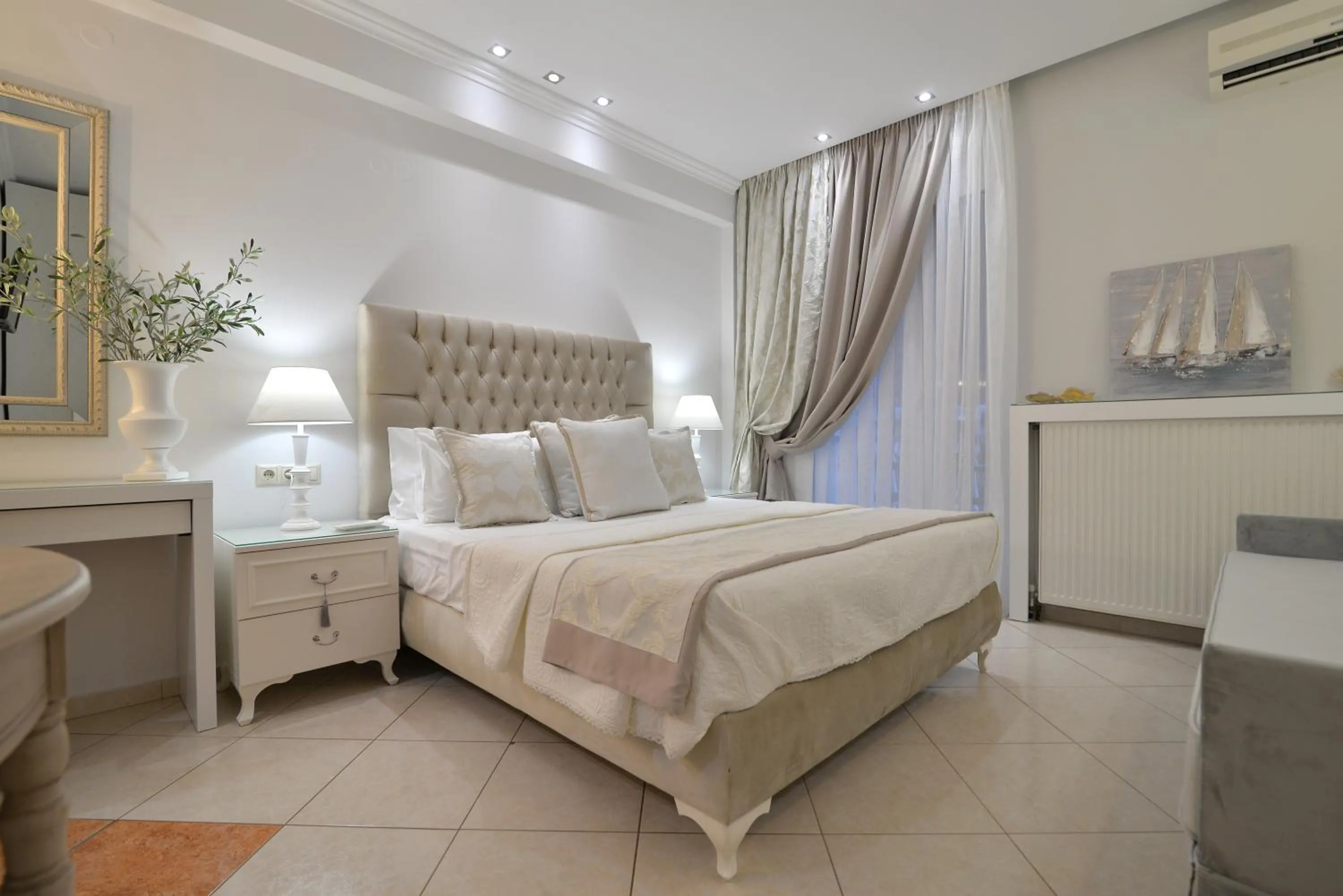 Bed in Epavlis Luxury apts