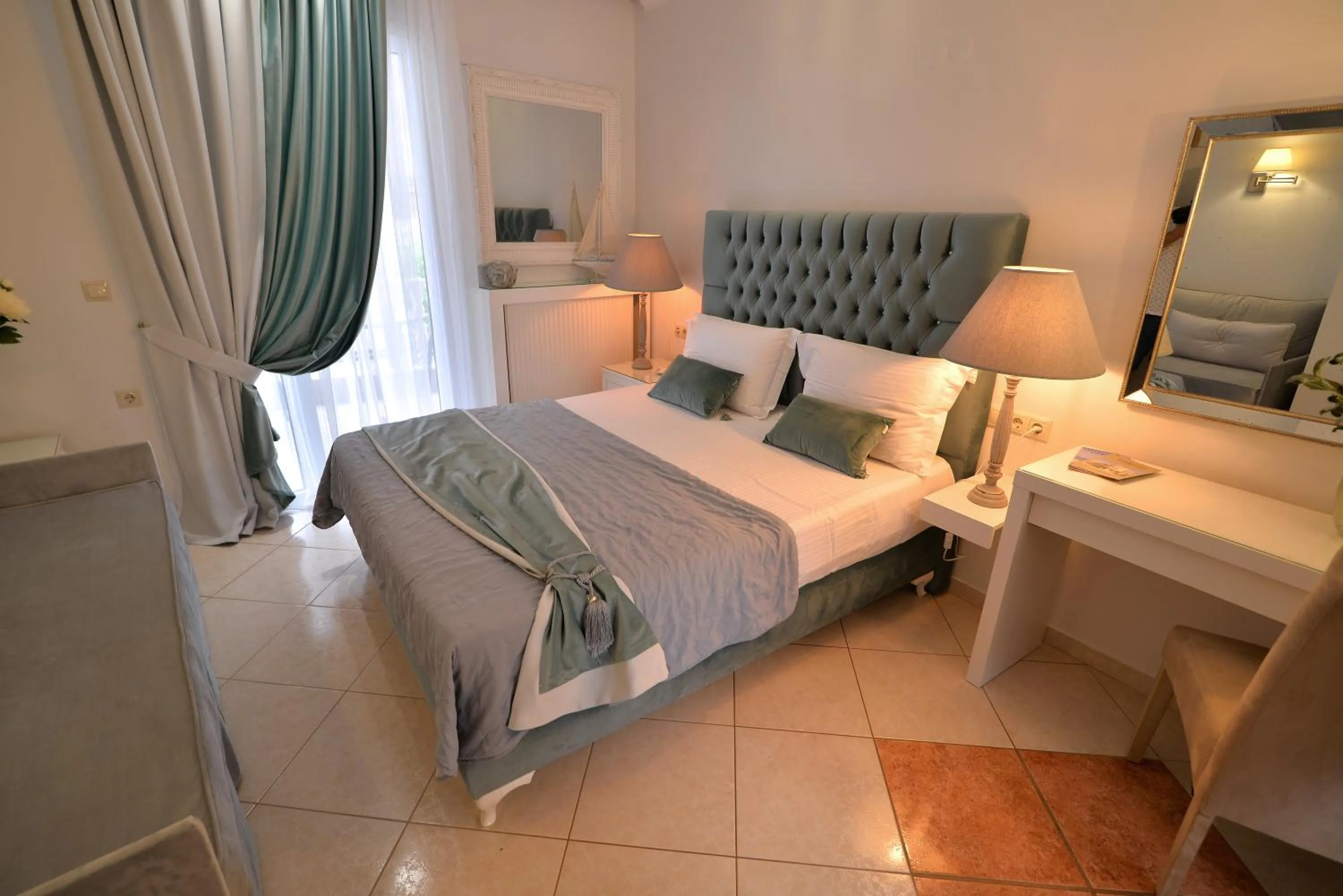 Bed in Epavlis Luxury apts