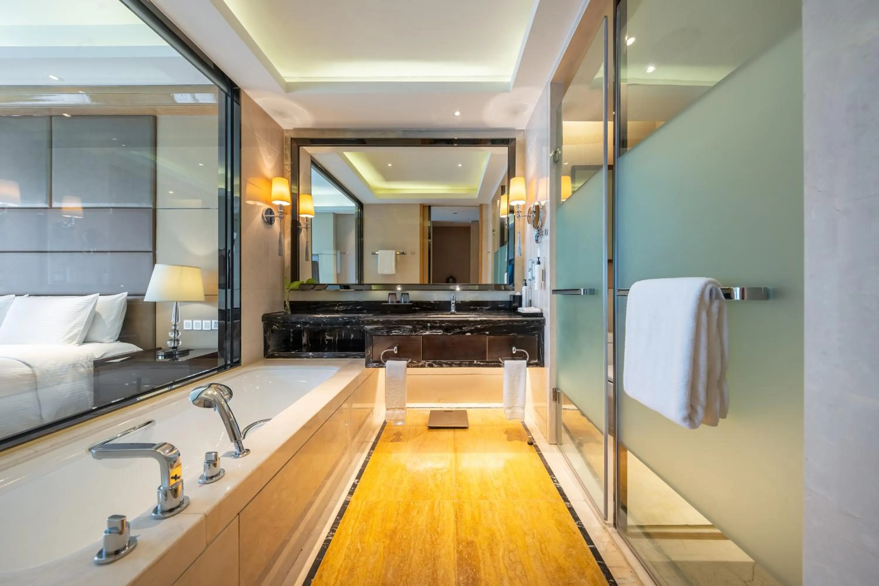 Toilet, Bed in Wanda Realm Langfang