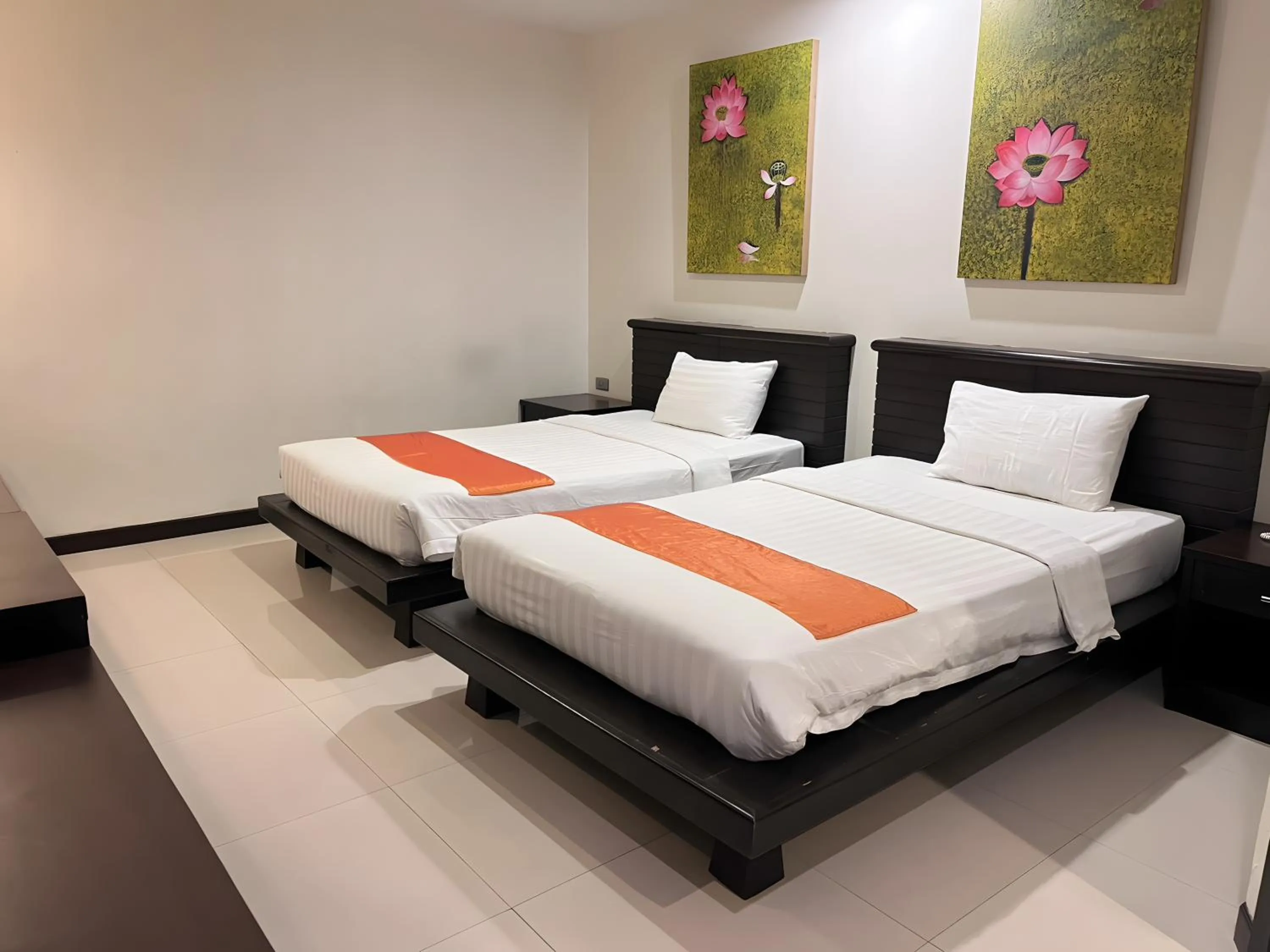 Bed in Lub Sbuy Hostel