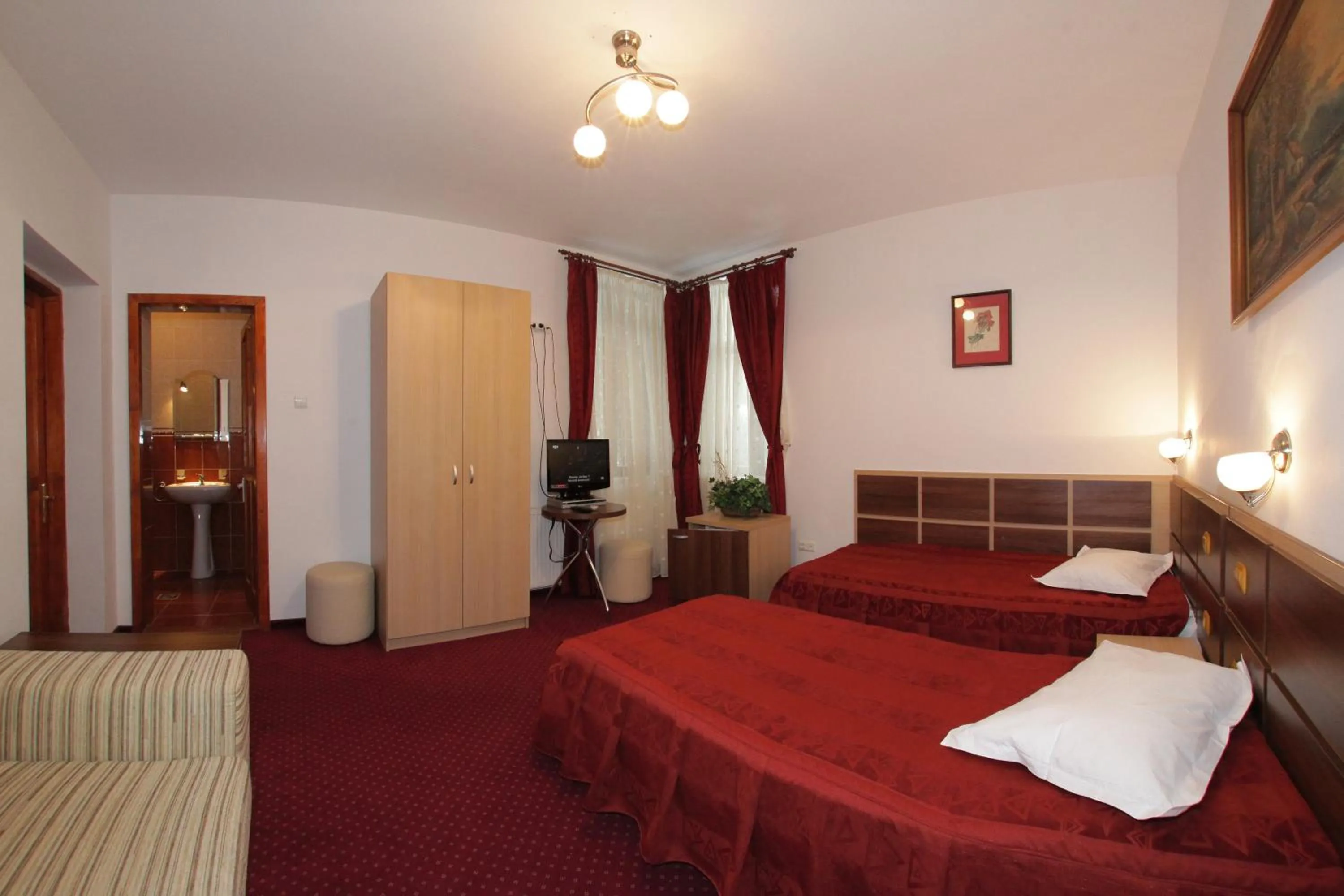 Double or Twin Room - single occupancy in Vila Acvila
