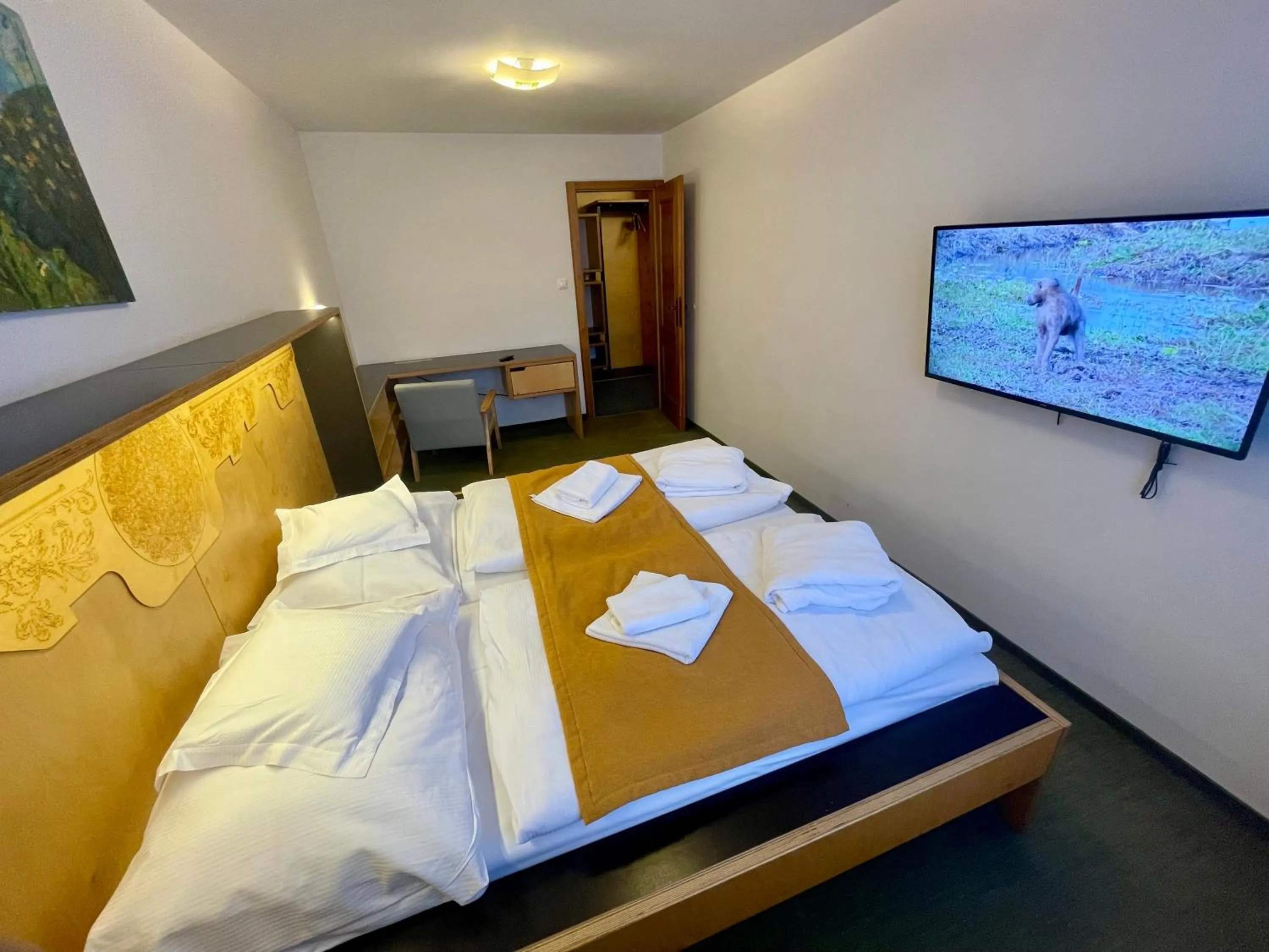 Bedroom, Bed in Hotel Diery