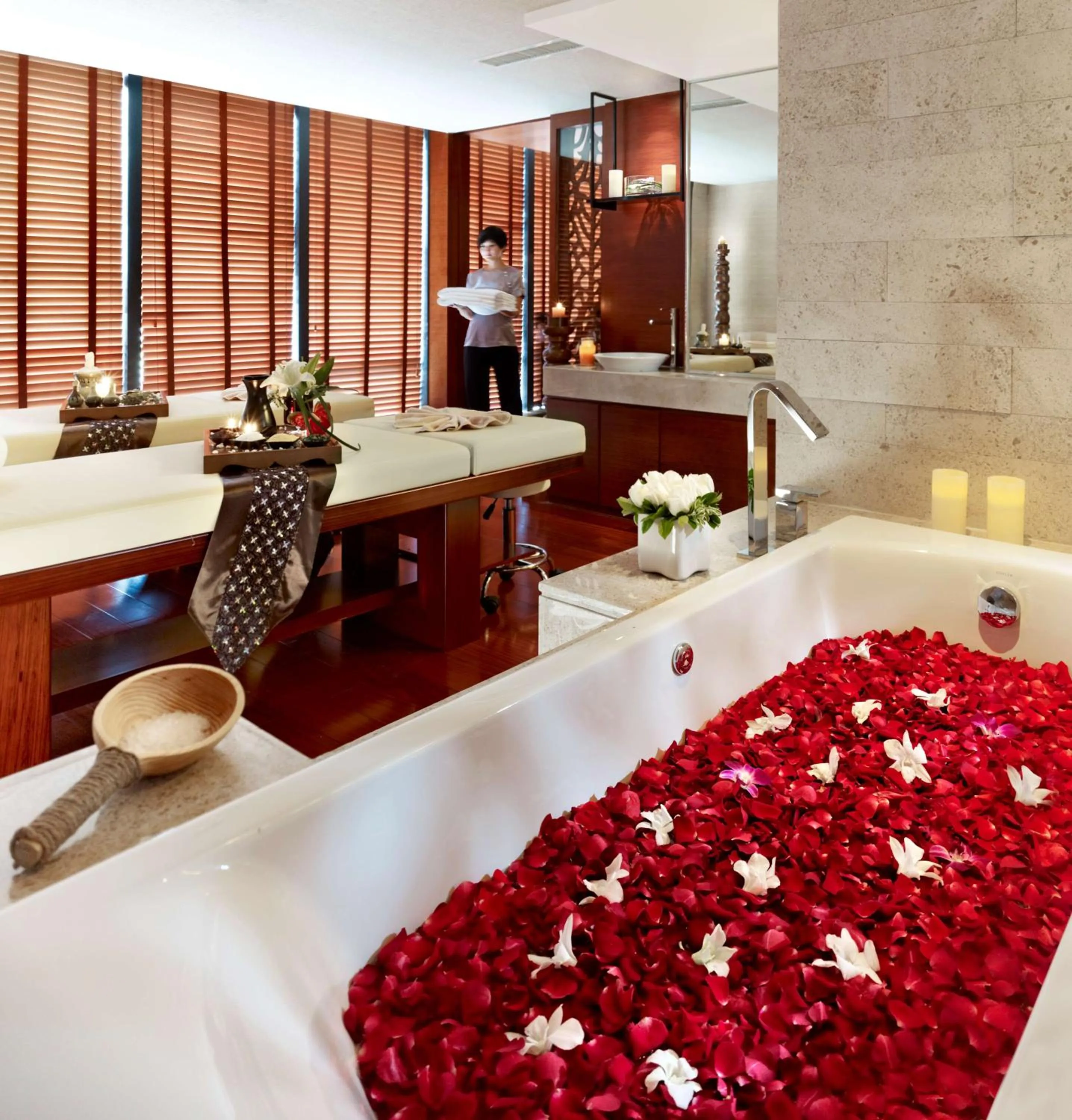Spa and wellness centre/facilities in Radisson Blu Hotel Liuzhou