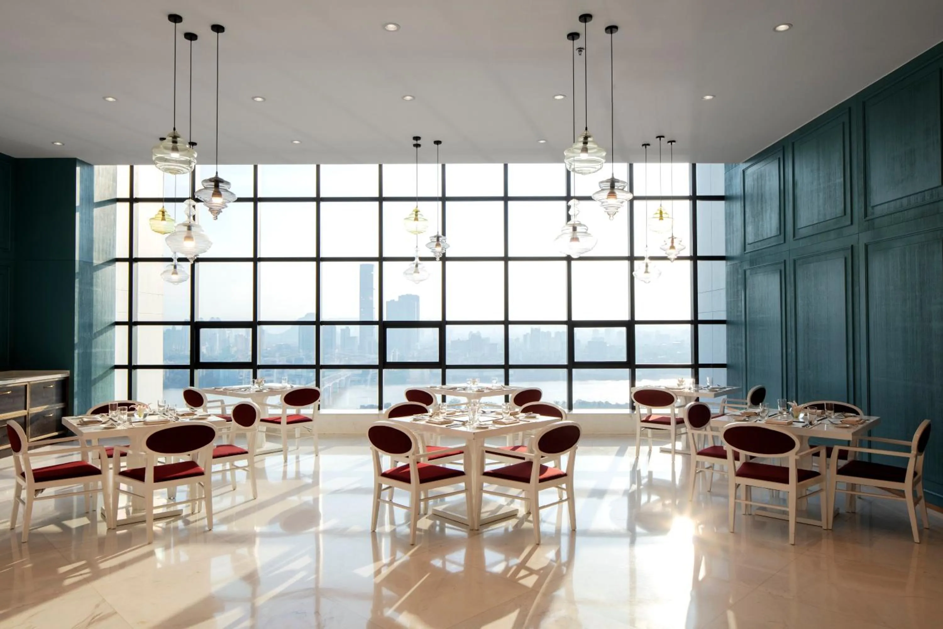 Dining area in Radisson Blu Hotel Liuzhou
