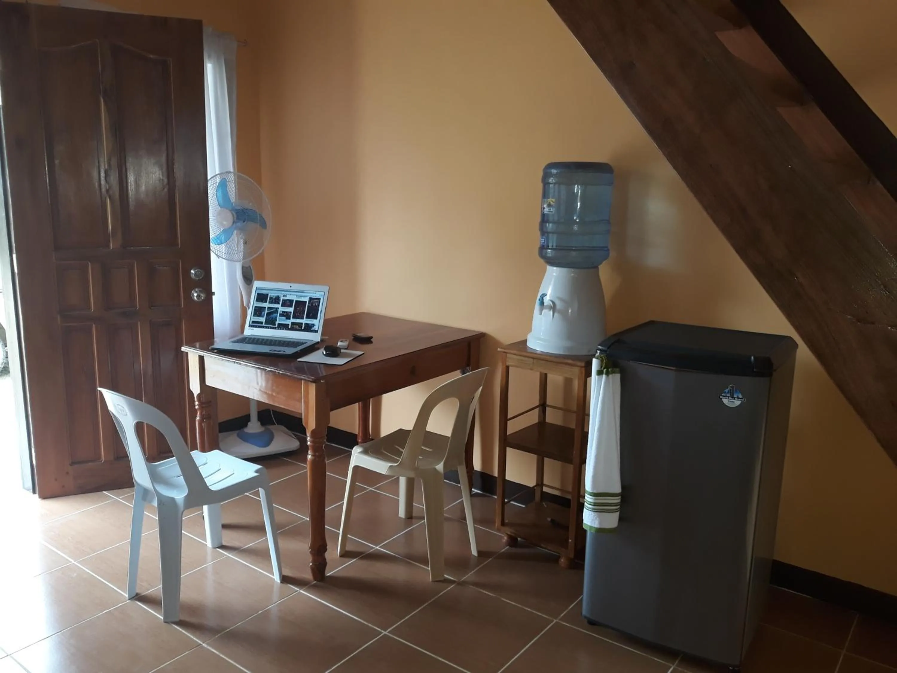 Dining area in Gardenview Homestay Siargao