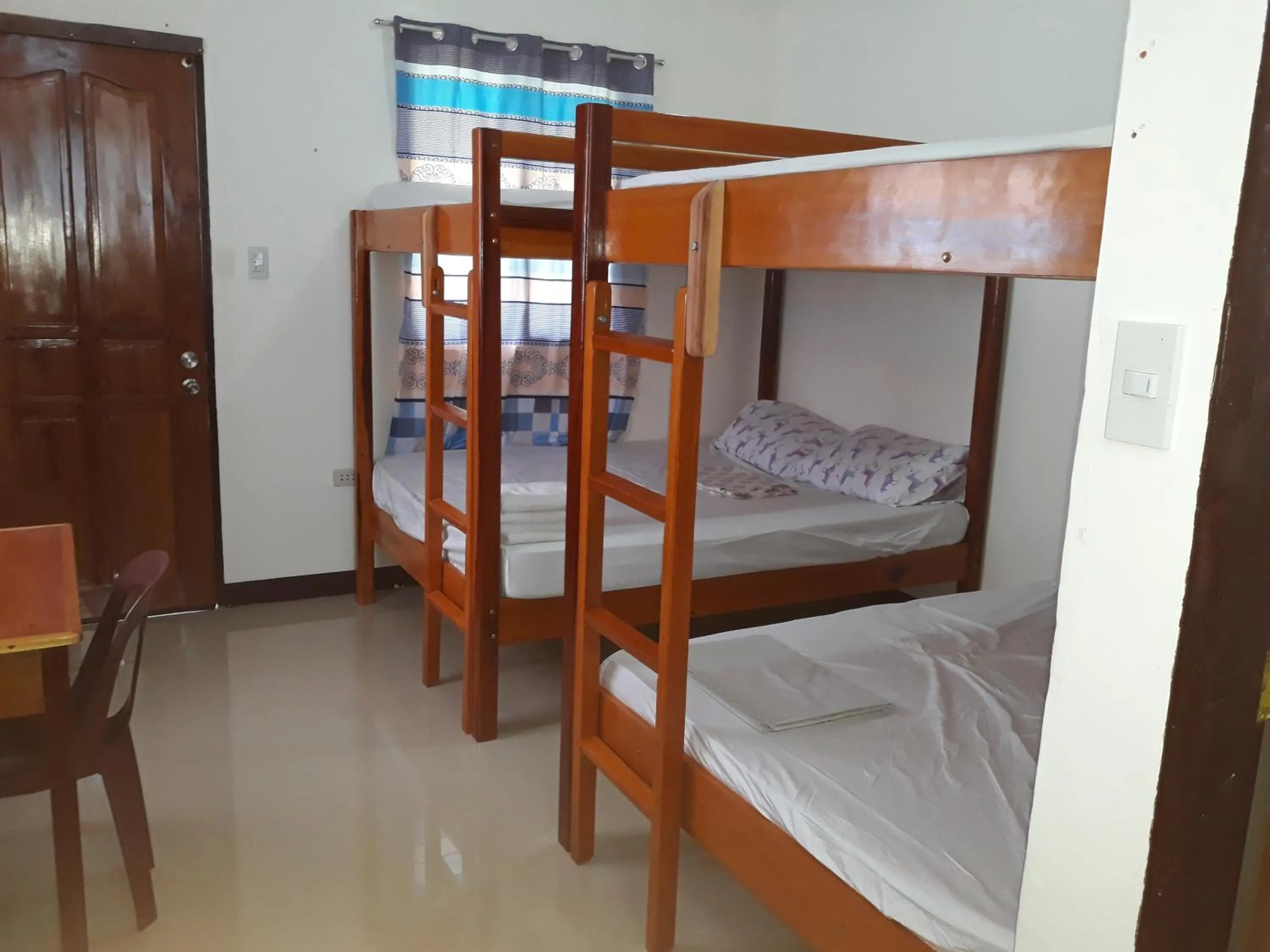 bunk bed, Bed in Gardenview Homestay Siargao
