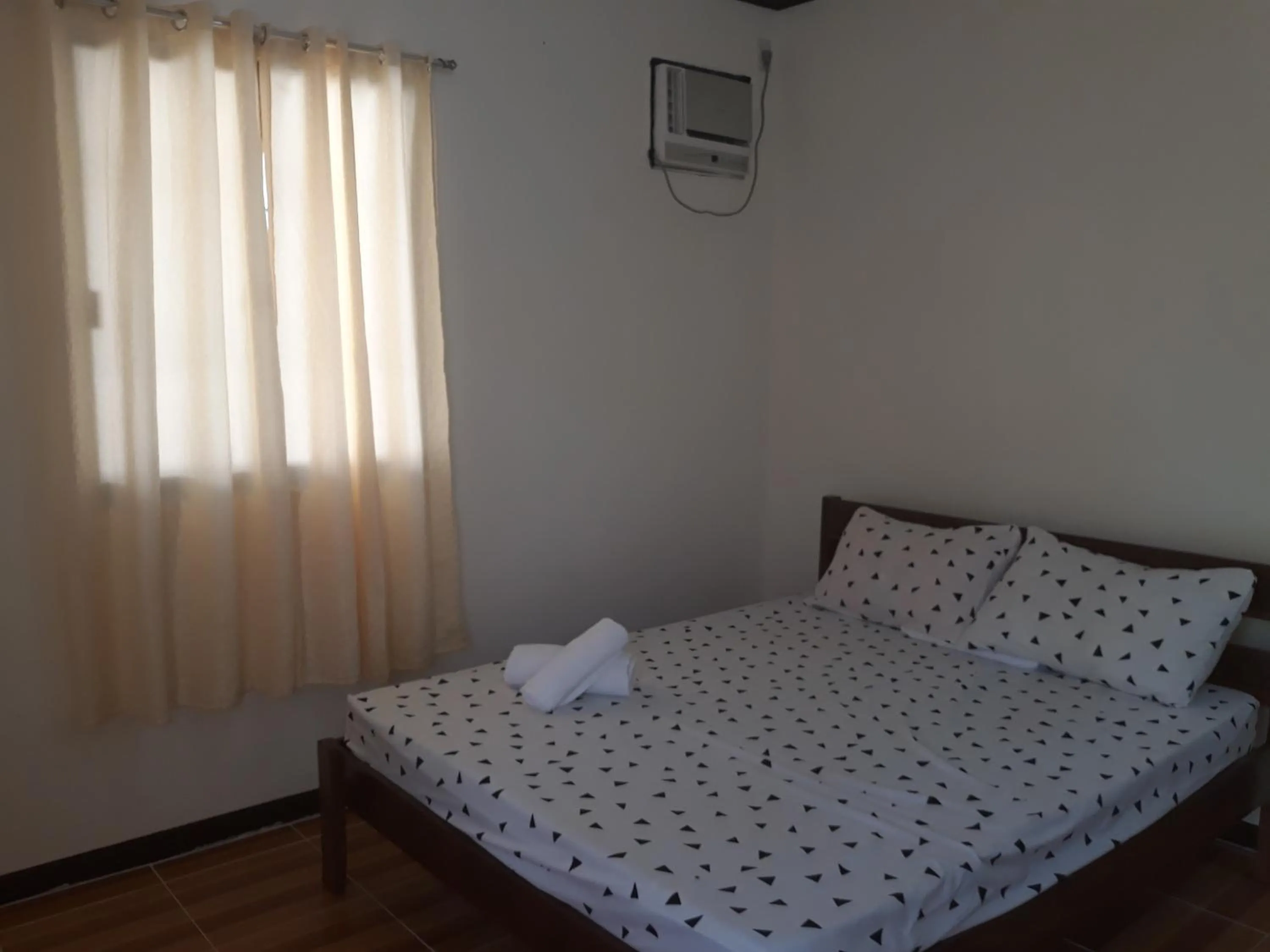 Photo of the whole room, Bed in Gardenview Homestay Siargao