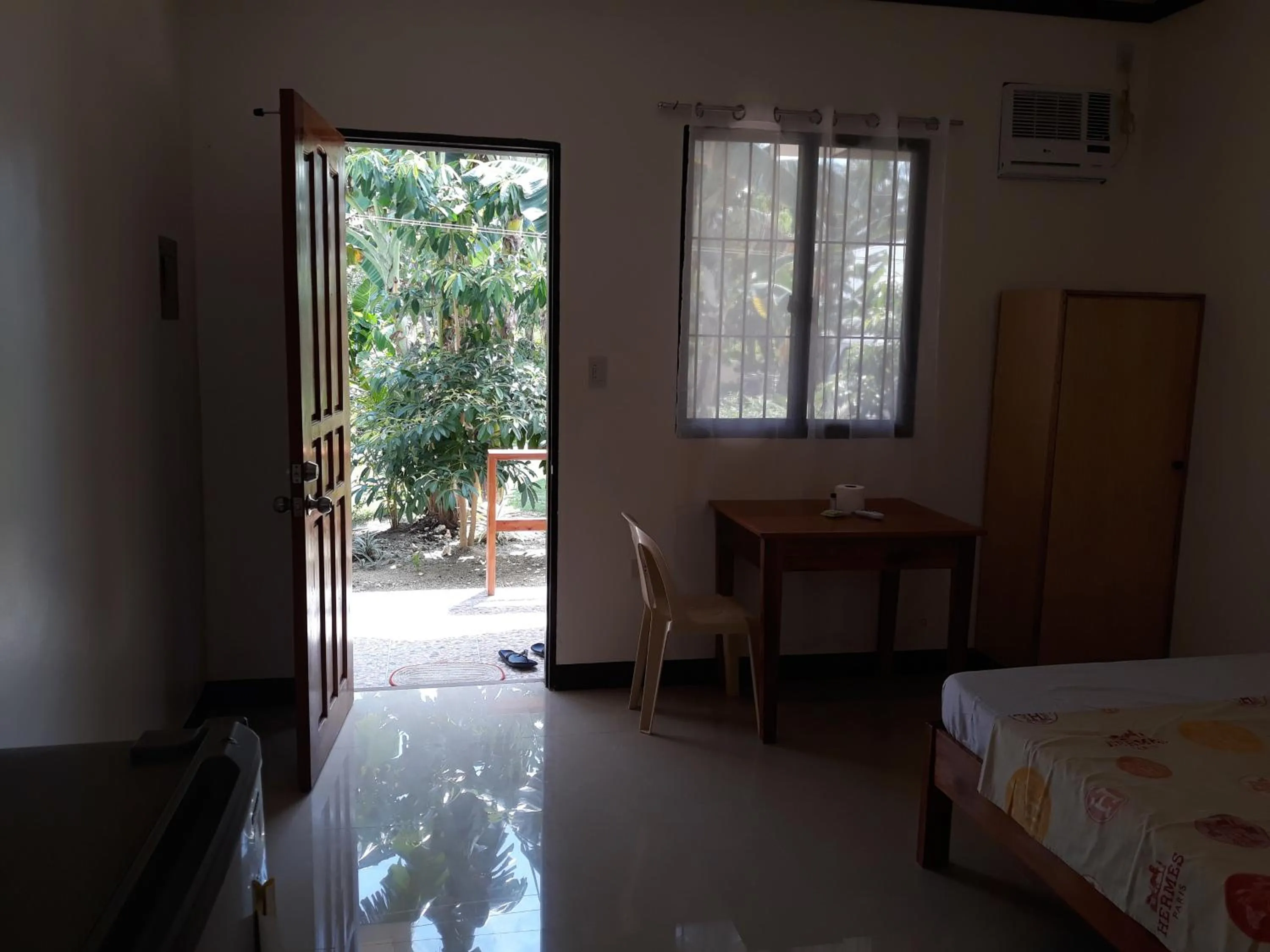 Seating area, Bed in Gardenview Homestay Siargao