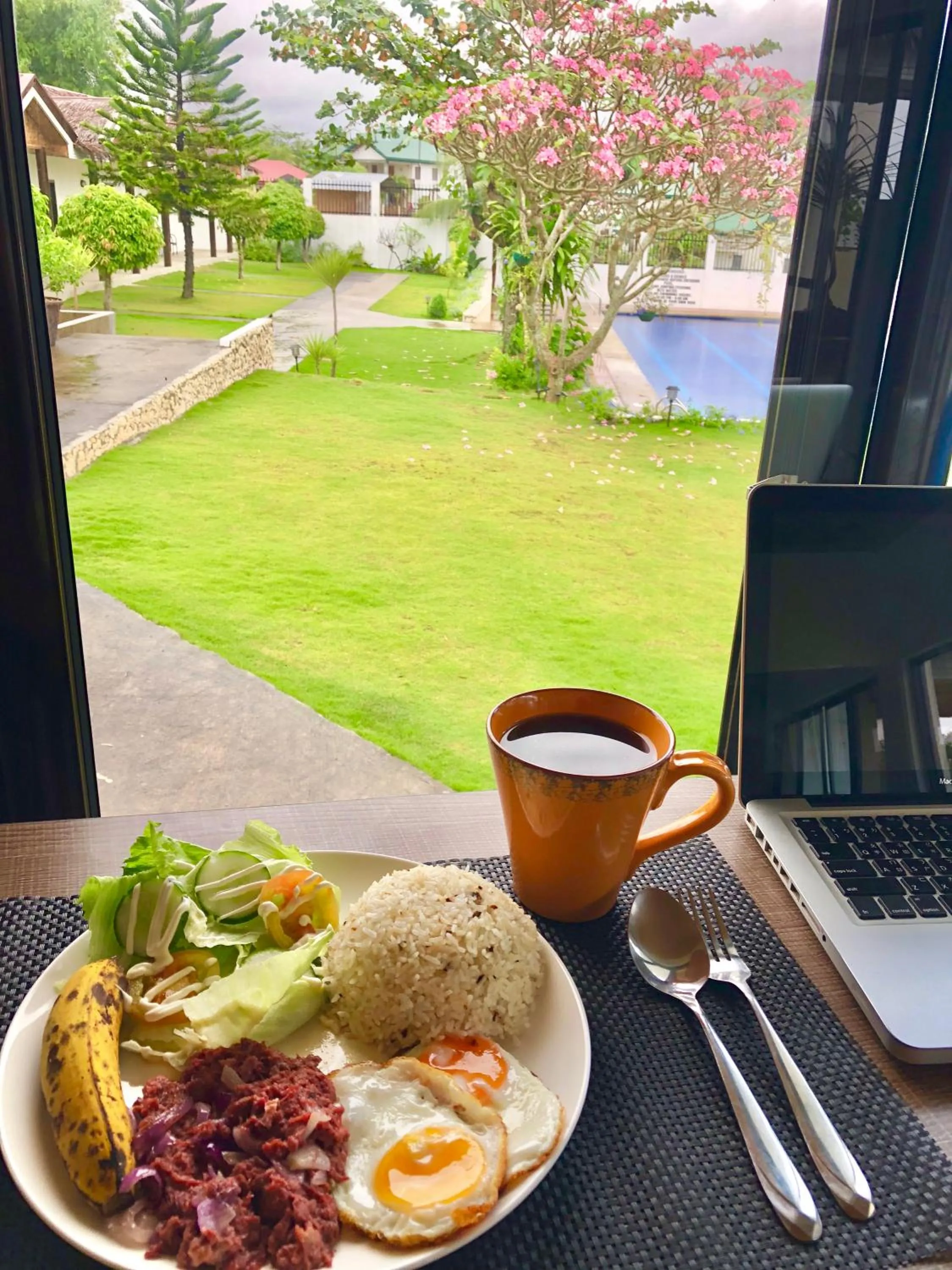 Asian breakfast in Casa de Moalboal