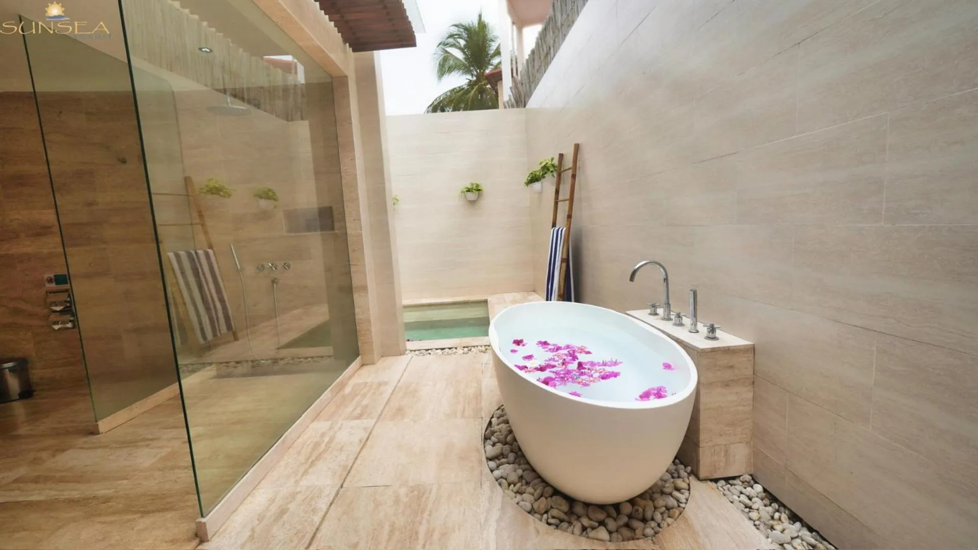 Bath in Sunsea Resort